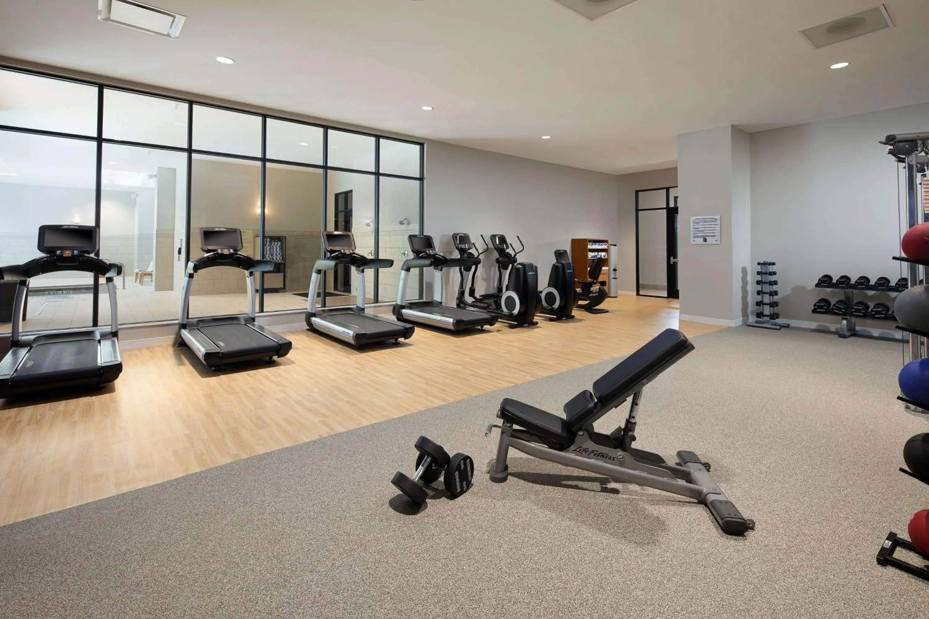 Fitness centre/facilities in Embassy Suites Amarillo Downtown