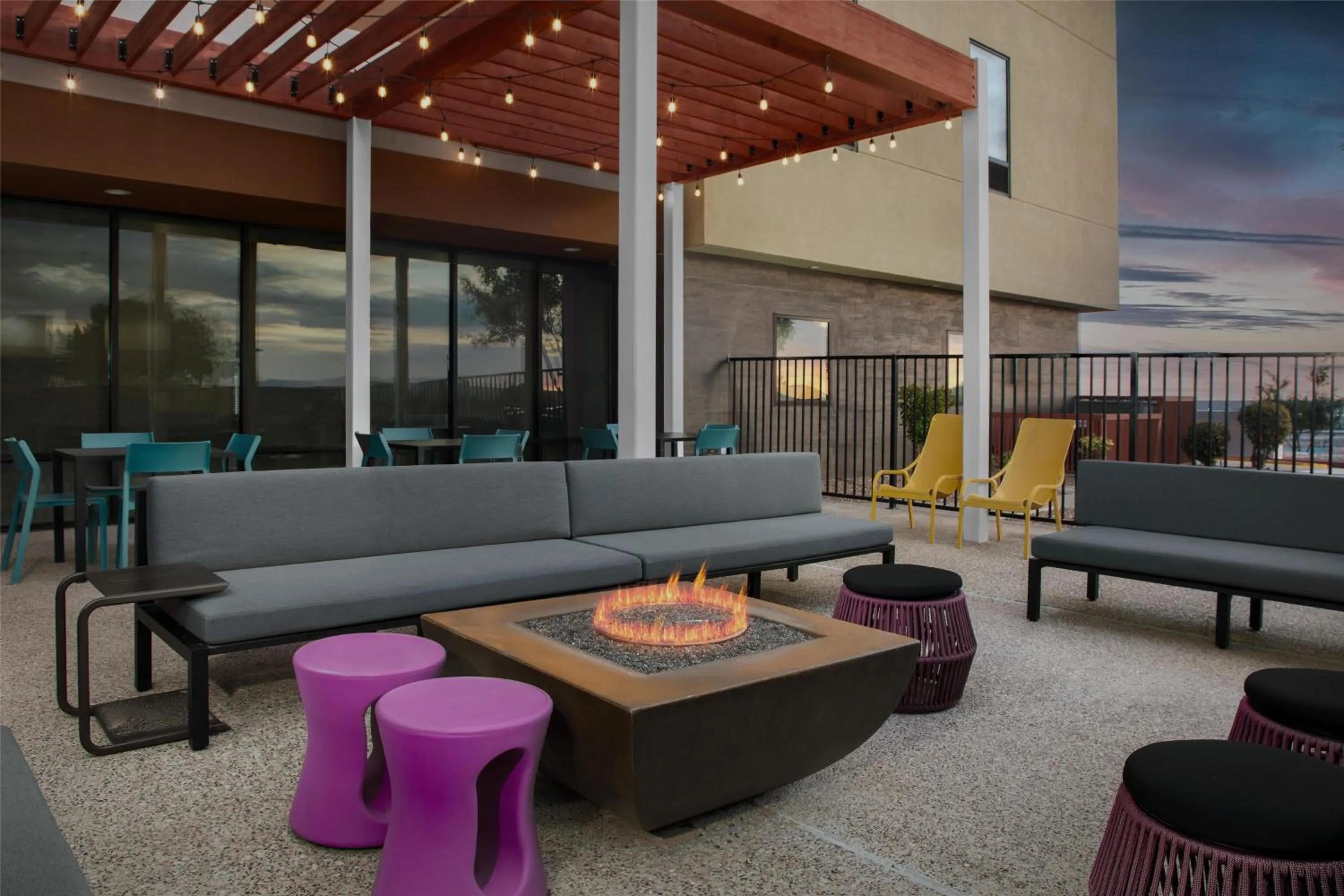 Patio in Home2 Suites By Hilton Las Cruces