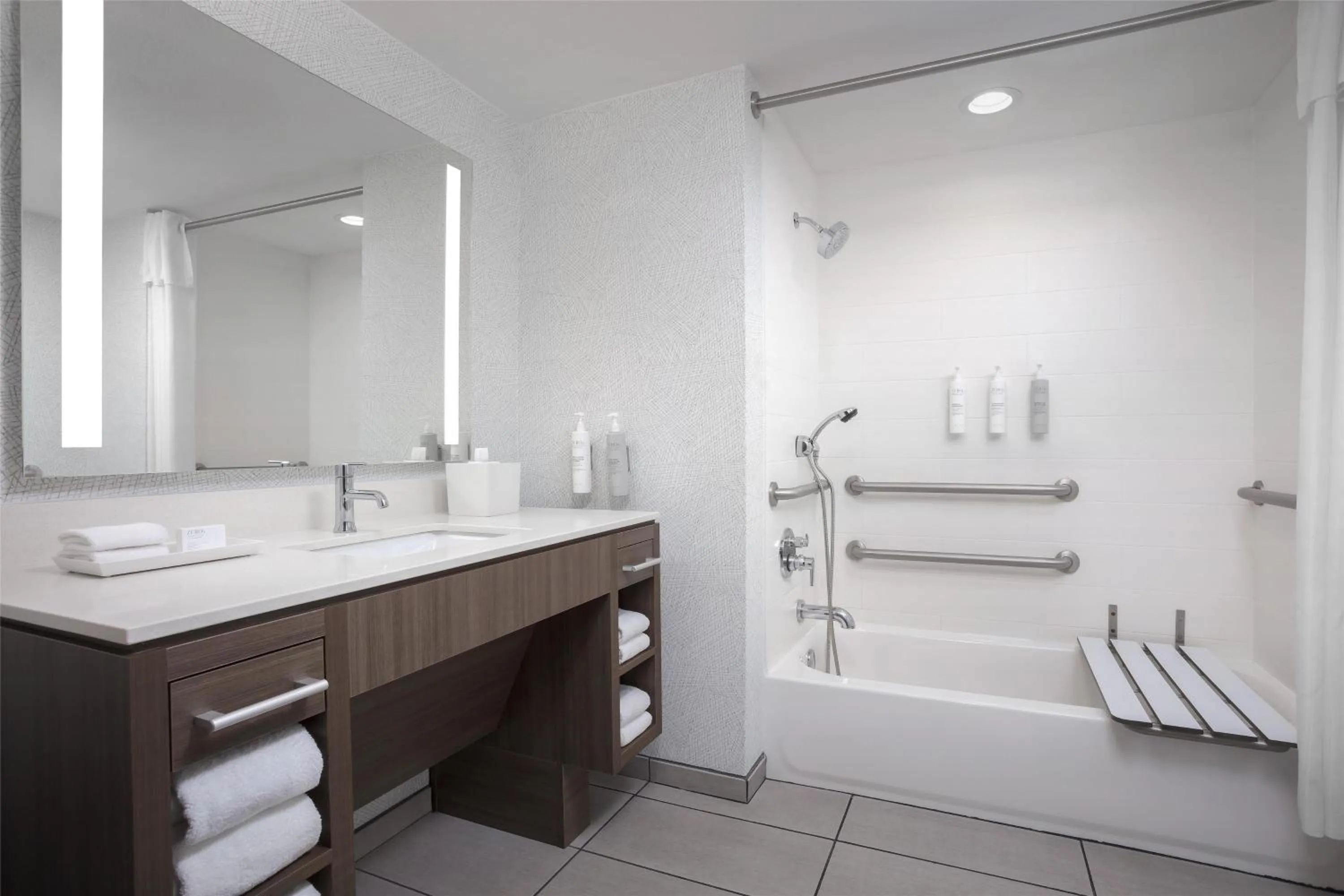 Bathroom in Home2 Suites By Hilton Las Cruces