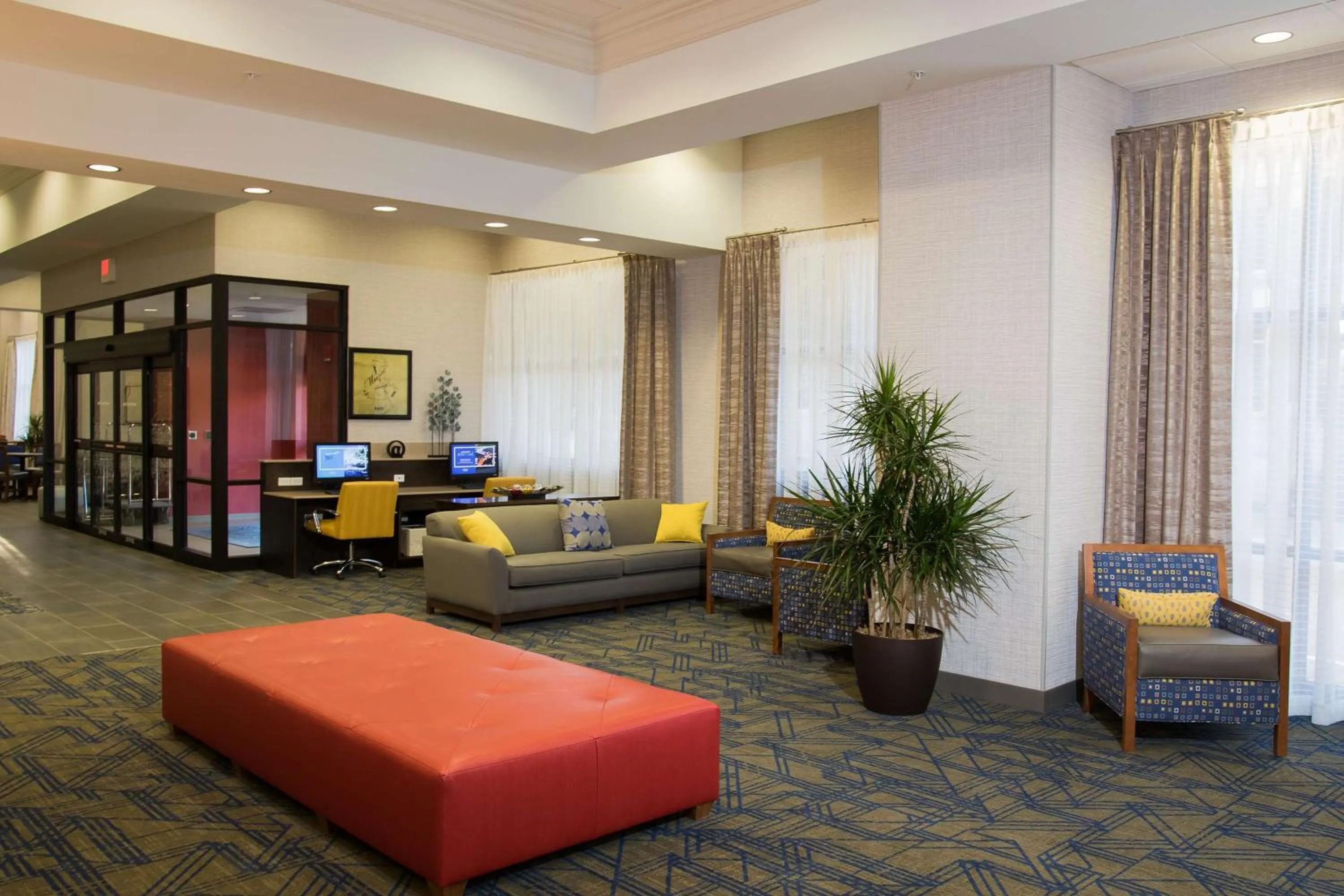 Lobby or reception in Hampton Inn & Suites Tulsa Downtown, Ok
