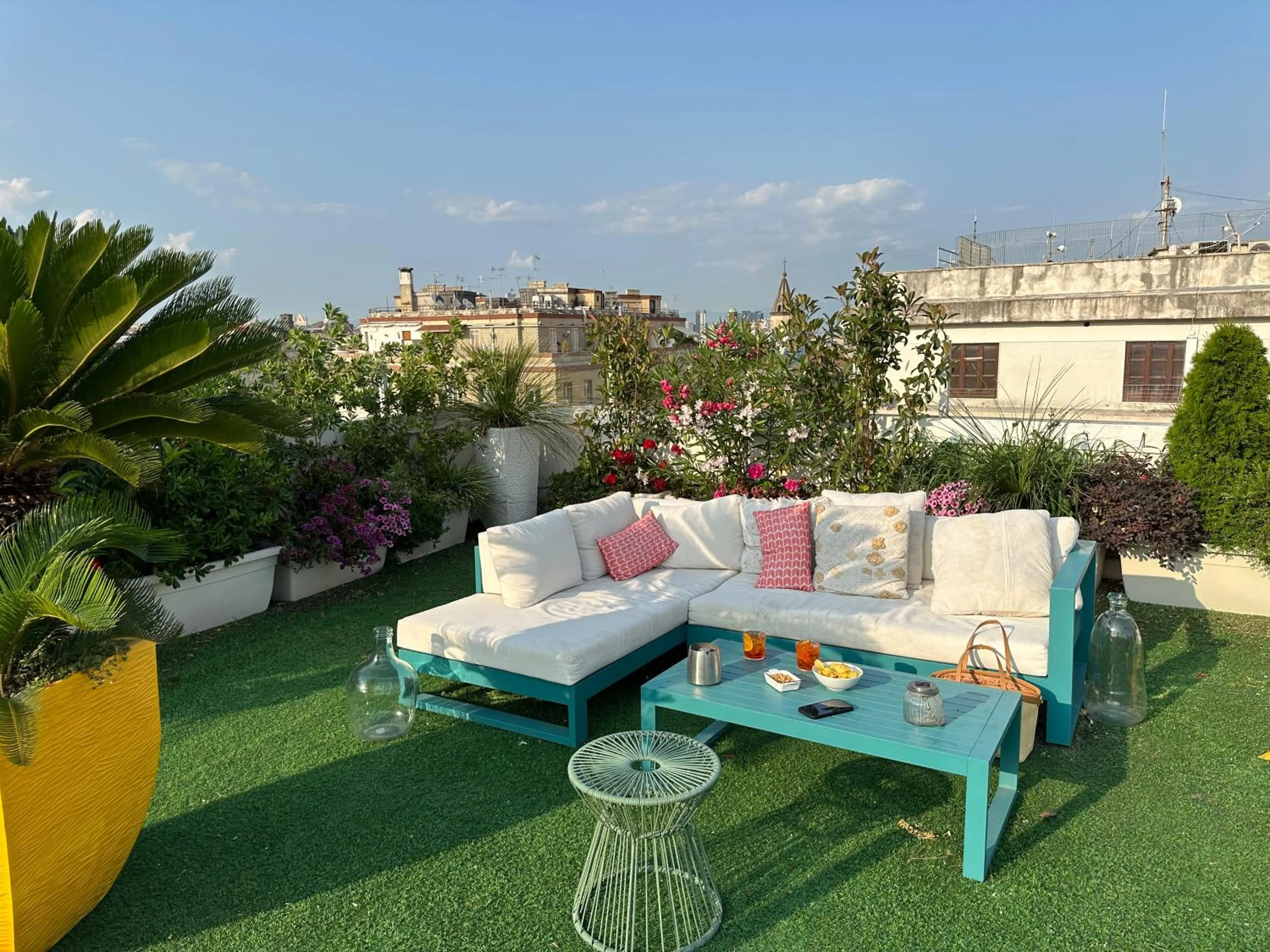 Spring in Ostello Bello Napoli