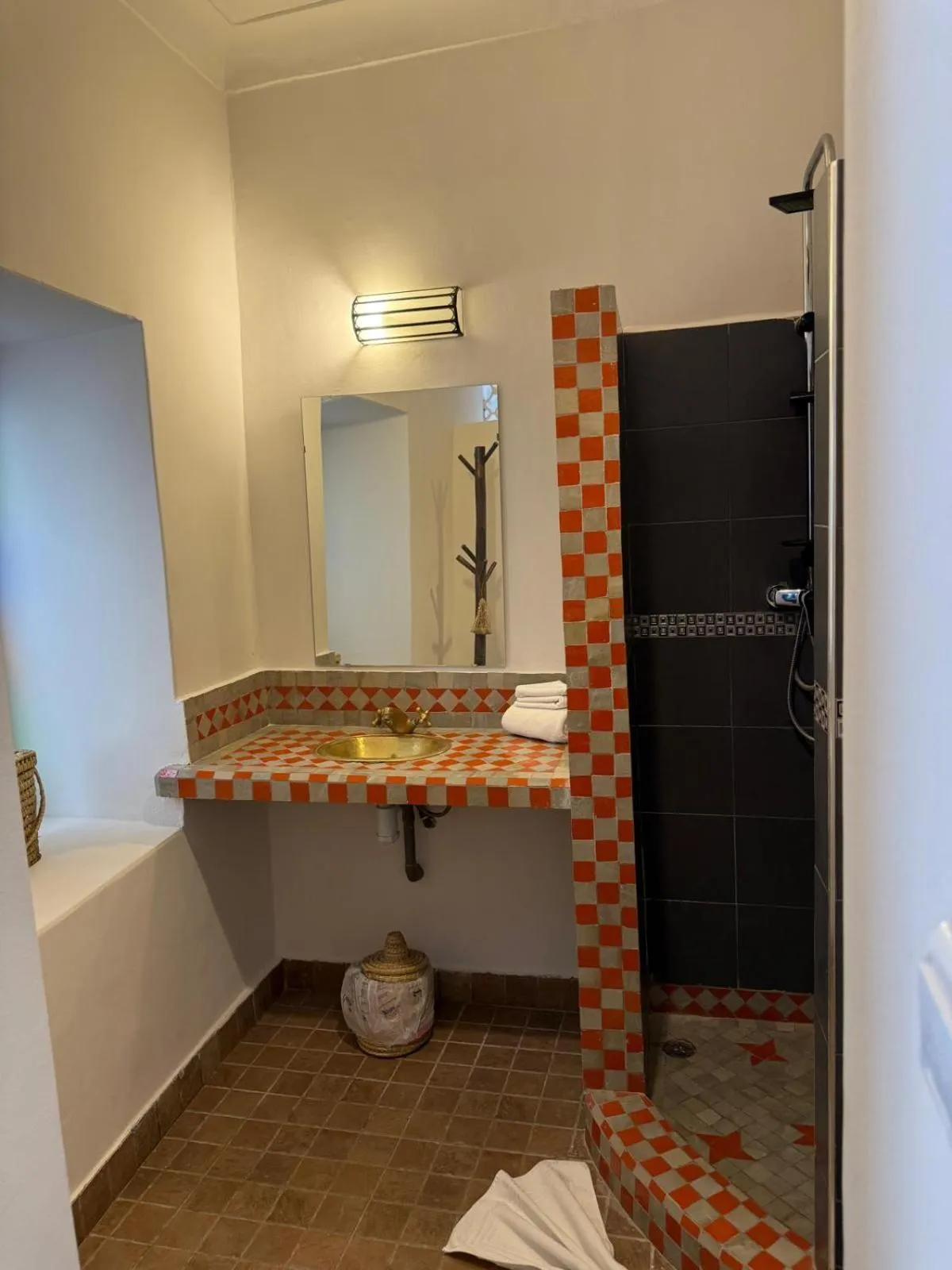 Shower in Riad Dihya