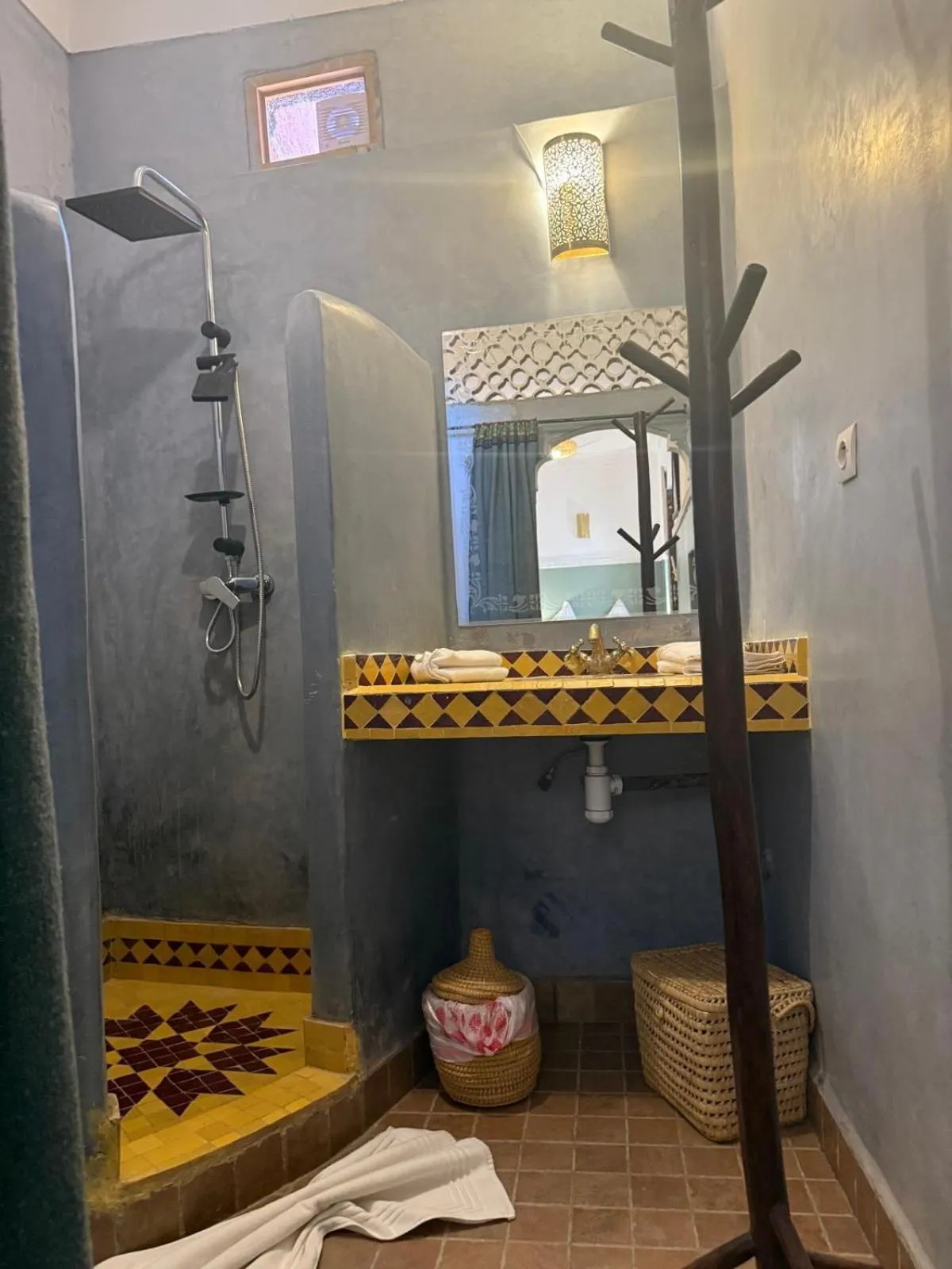 Shower in Riad Dihya