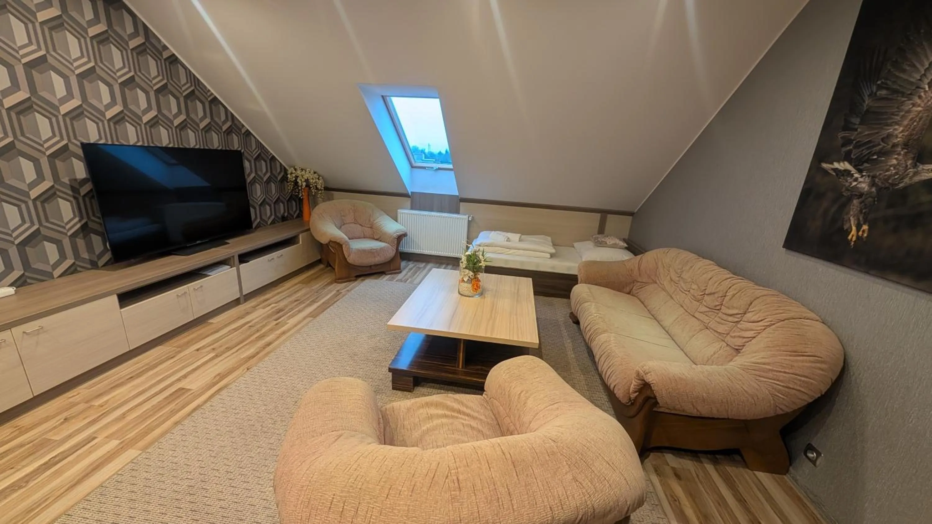 Photo of the whole room in FitnessFun