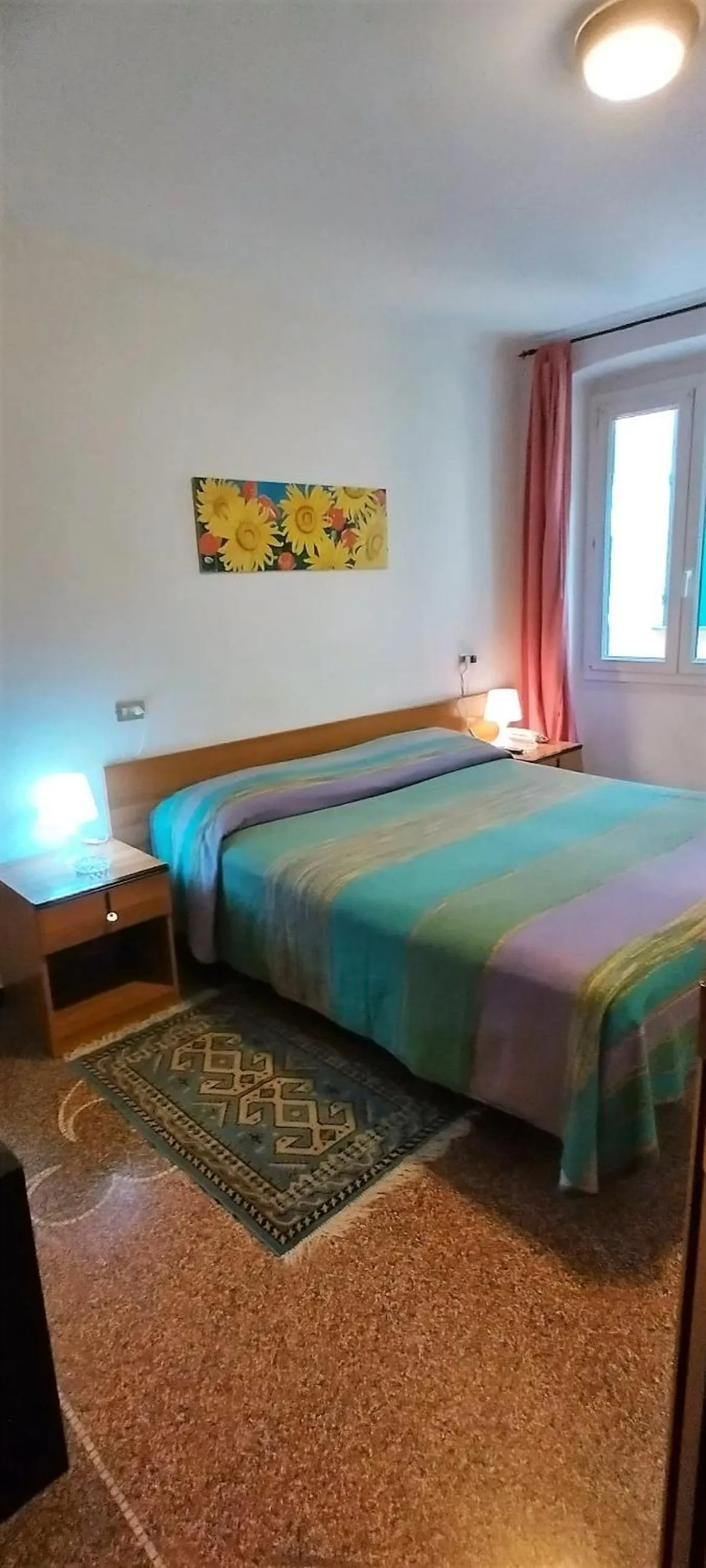 Photo of the whole room, Bed in Hotel Major