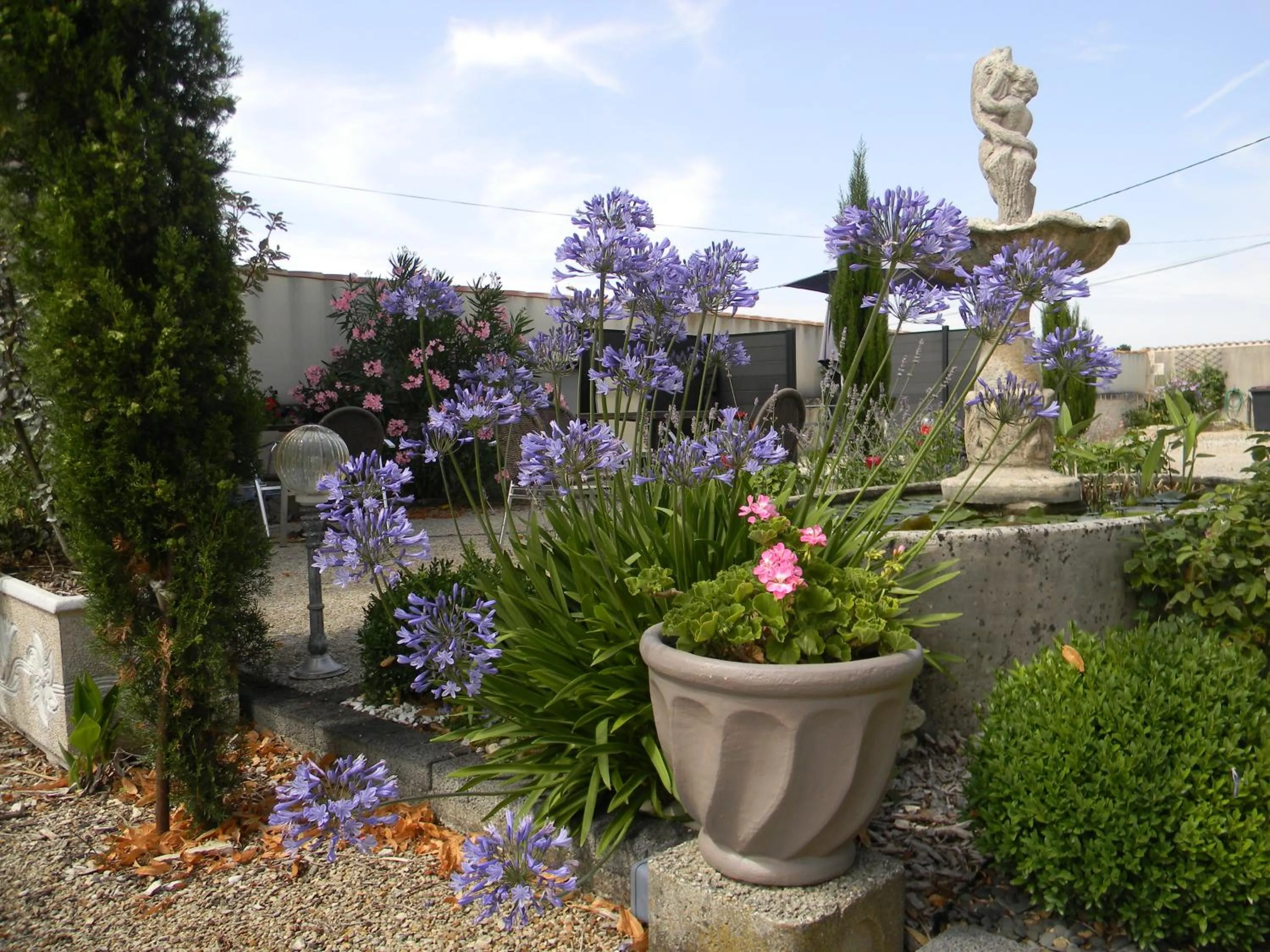 Patio in Le Logis d'ANTIGNY
