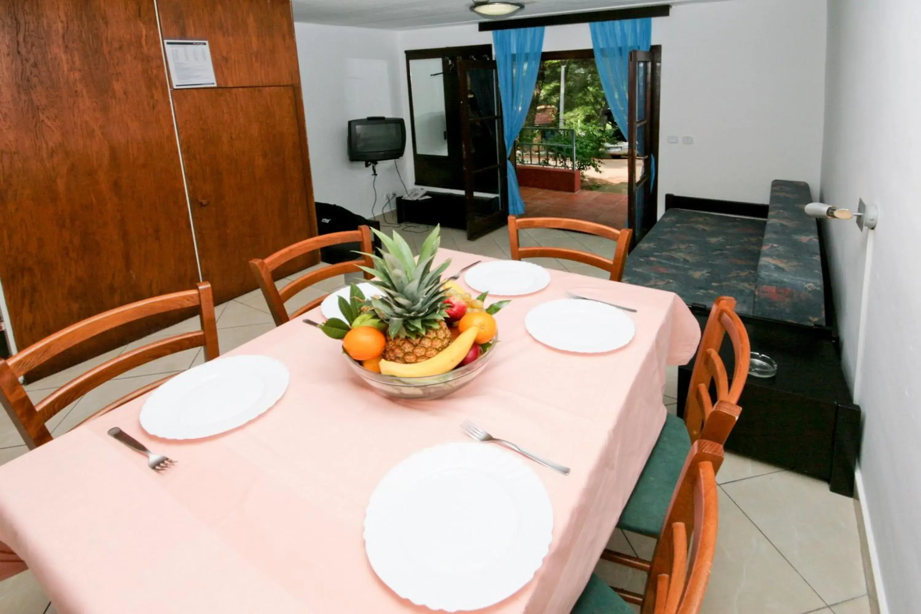 Dining Area in Apartments Kanegra Plava Laguna