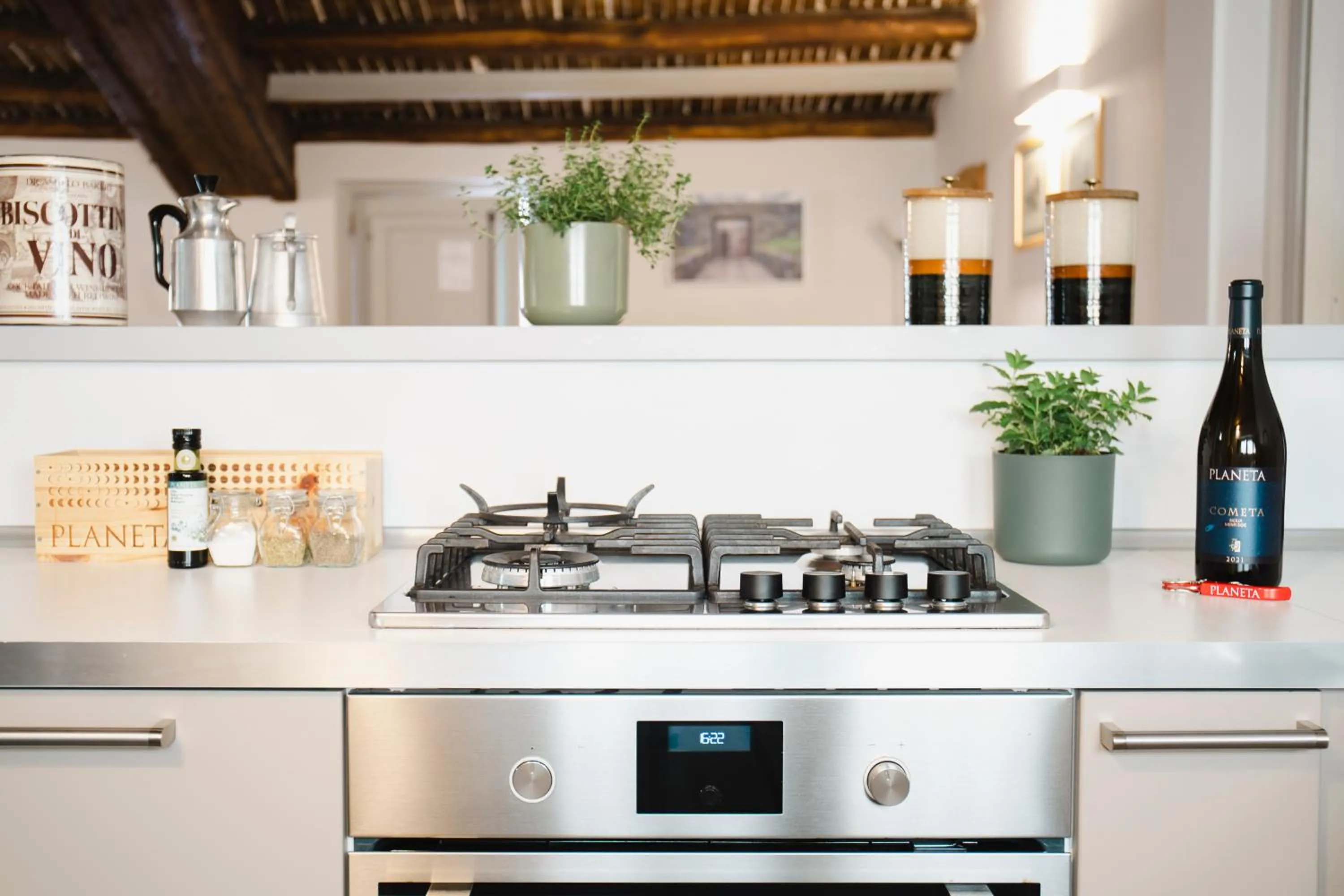 Kitchen or kitchenette in Palazzo Planeta