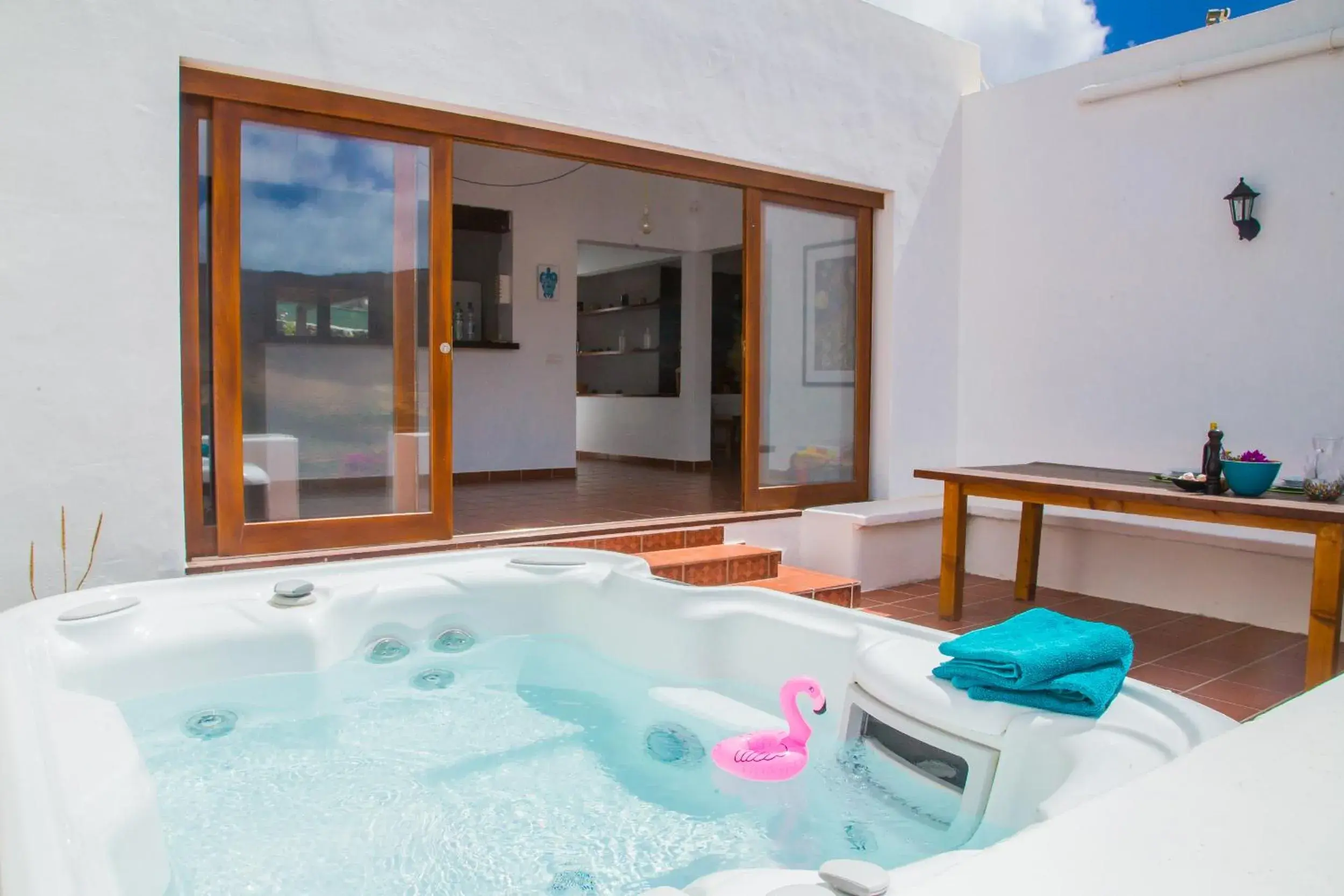 Holiday house Casa Mariposa in Tabayesco Holiday house Casa Mariposa in Tabayesco