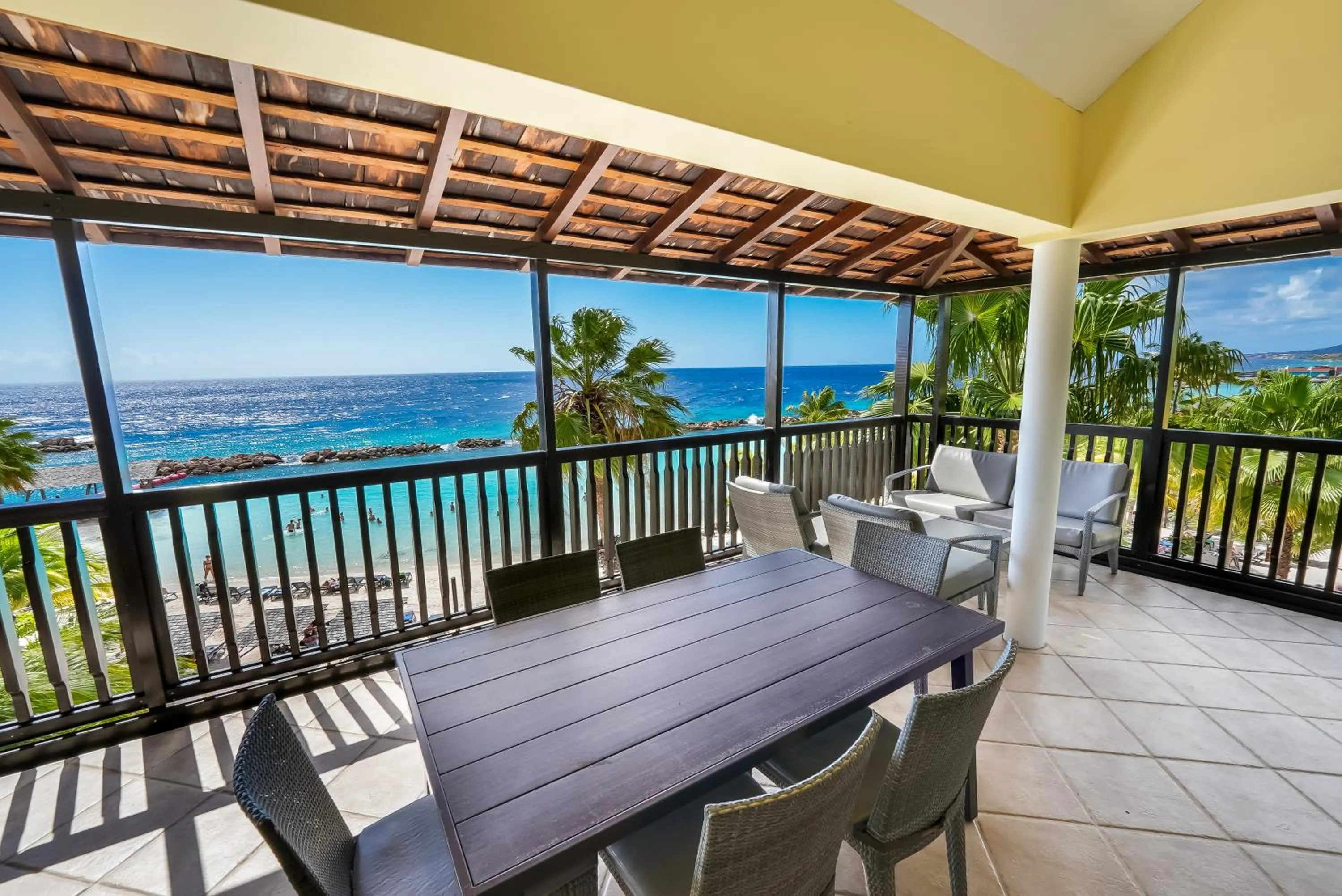 Balcony/Terrace in LionsDive Beach Resort