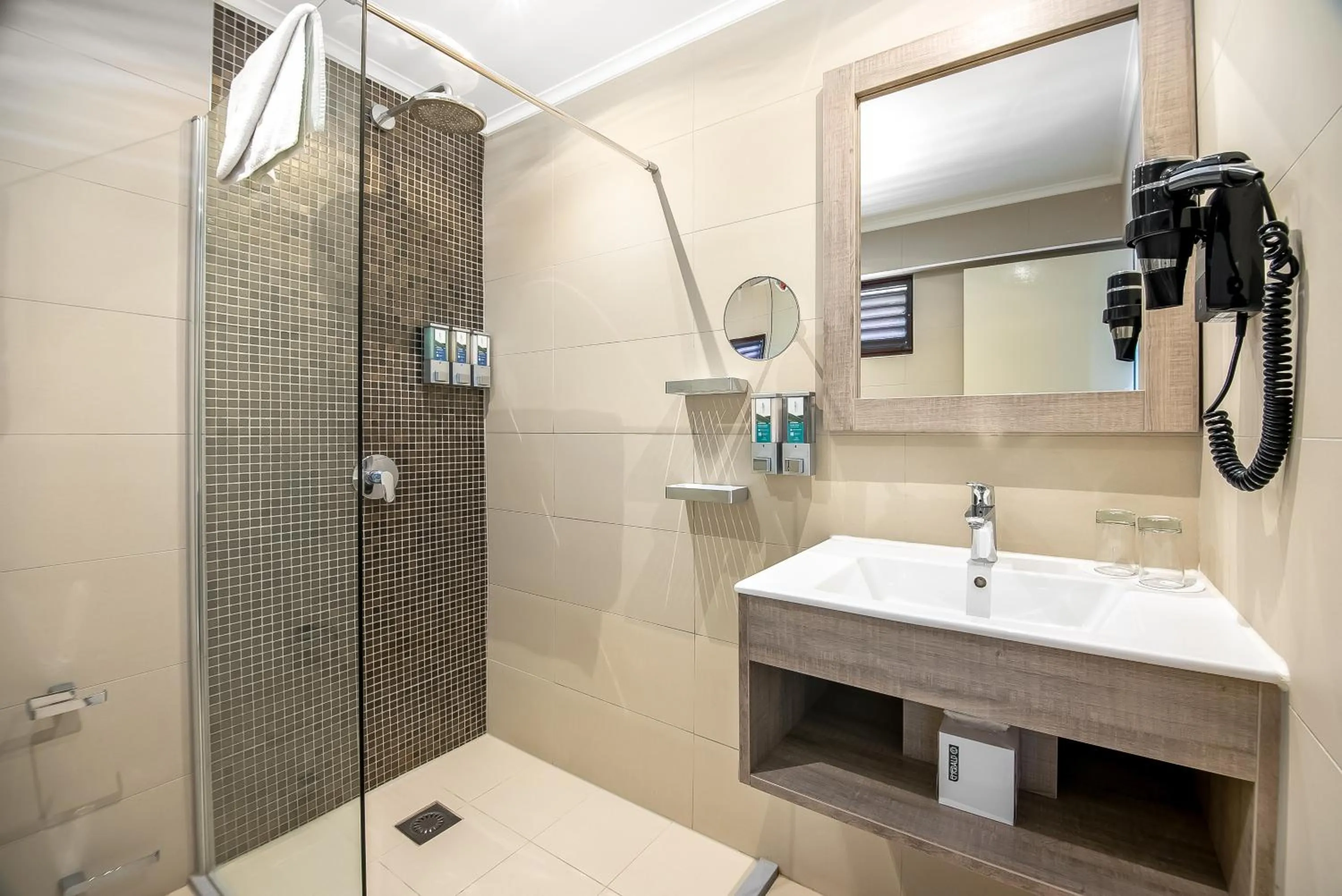 Shower in LionsDive Beach Resort