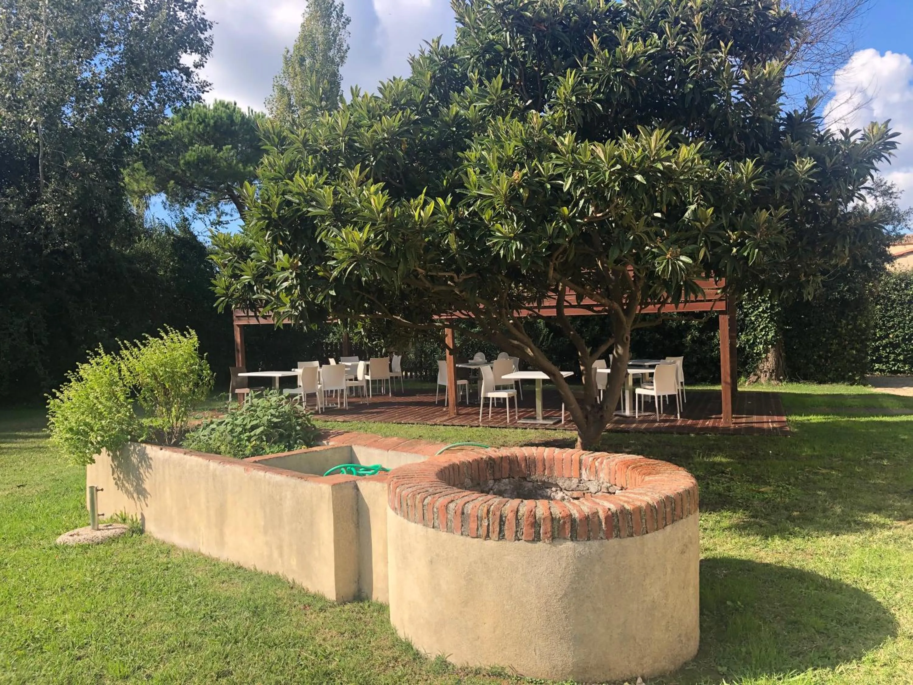 Garden in B&B Borgo di Pratavecchie