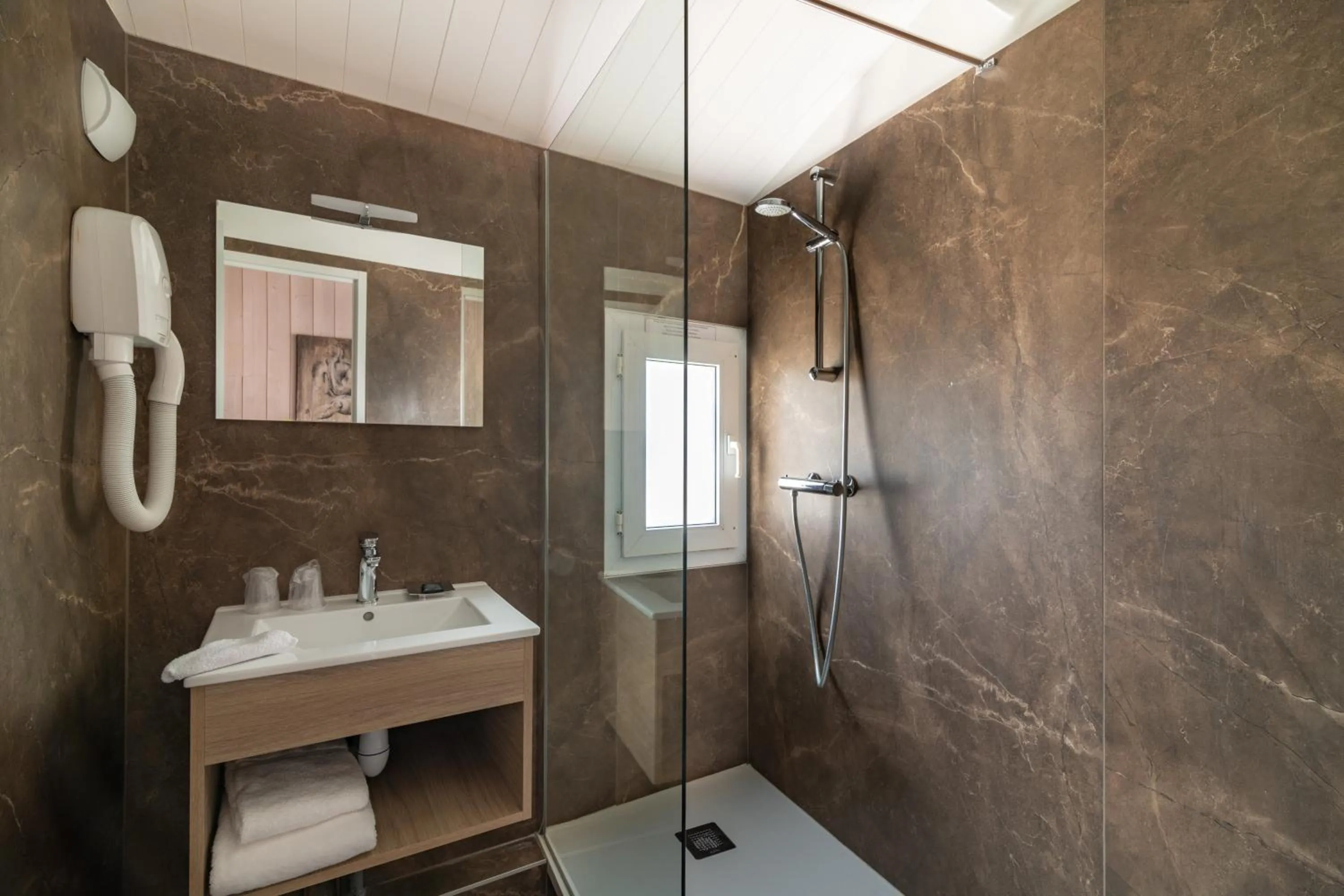 Bathroom in Le Clos Du GALION - Ile de Ré