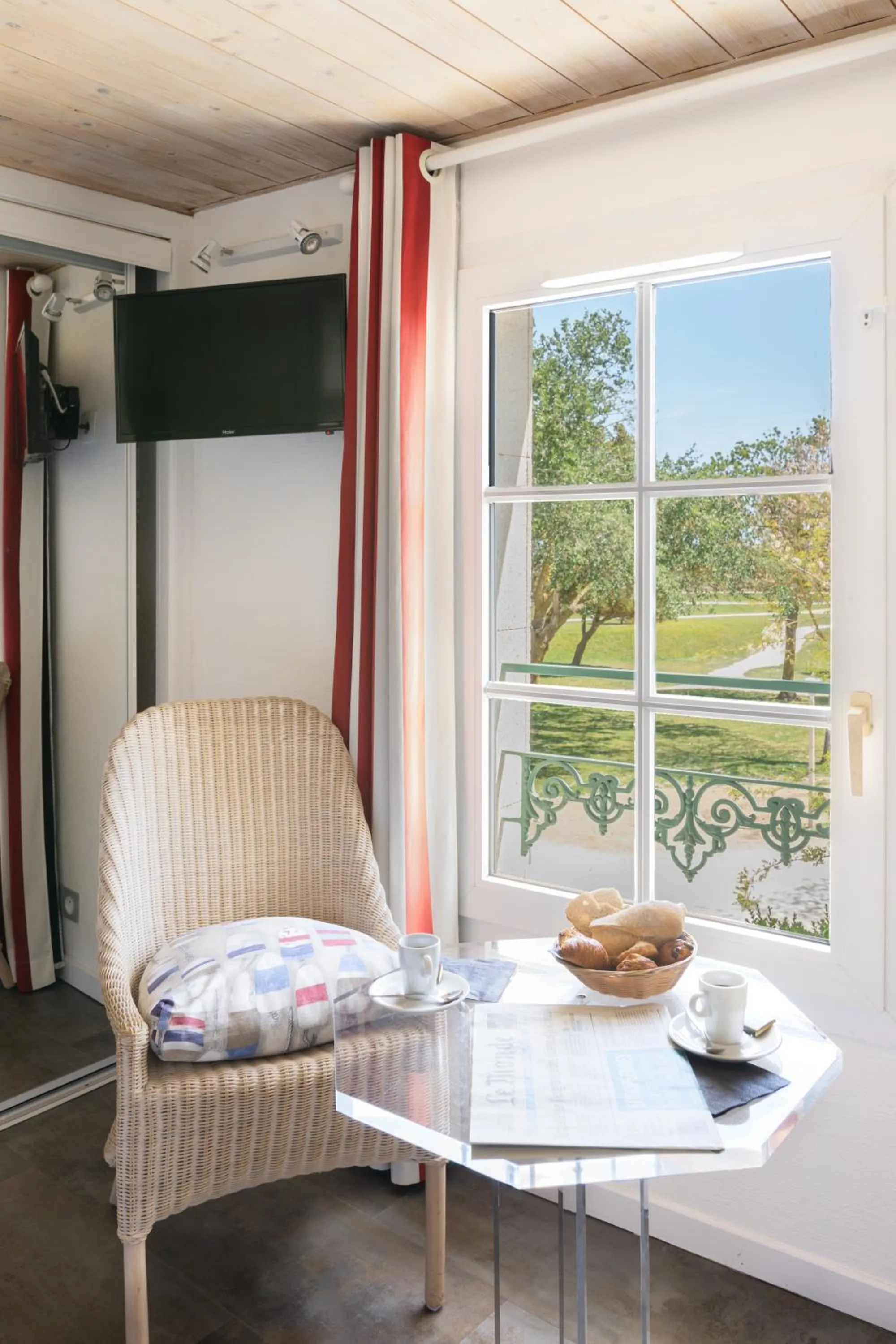 Living room in Le Clos Du GALION - Ile de Ré