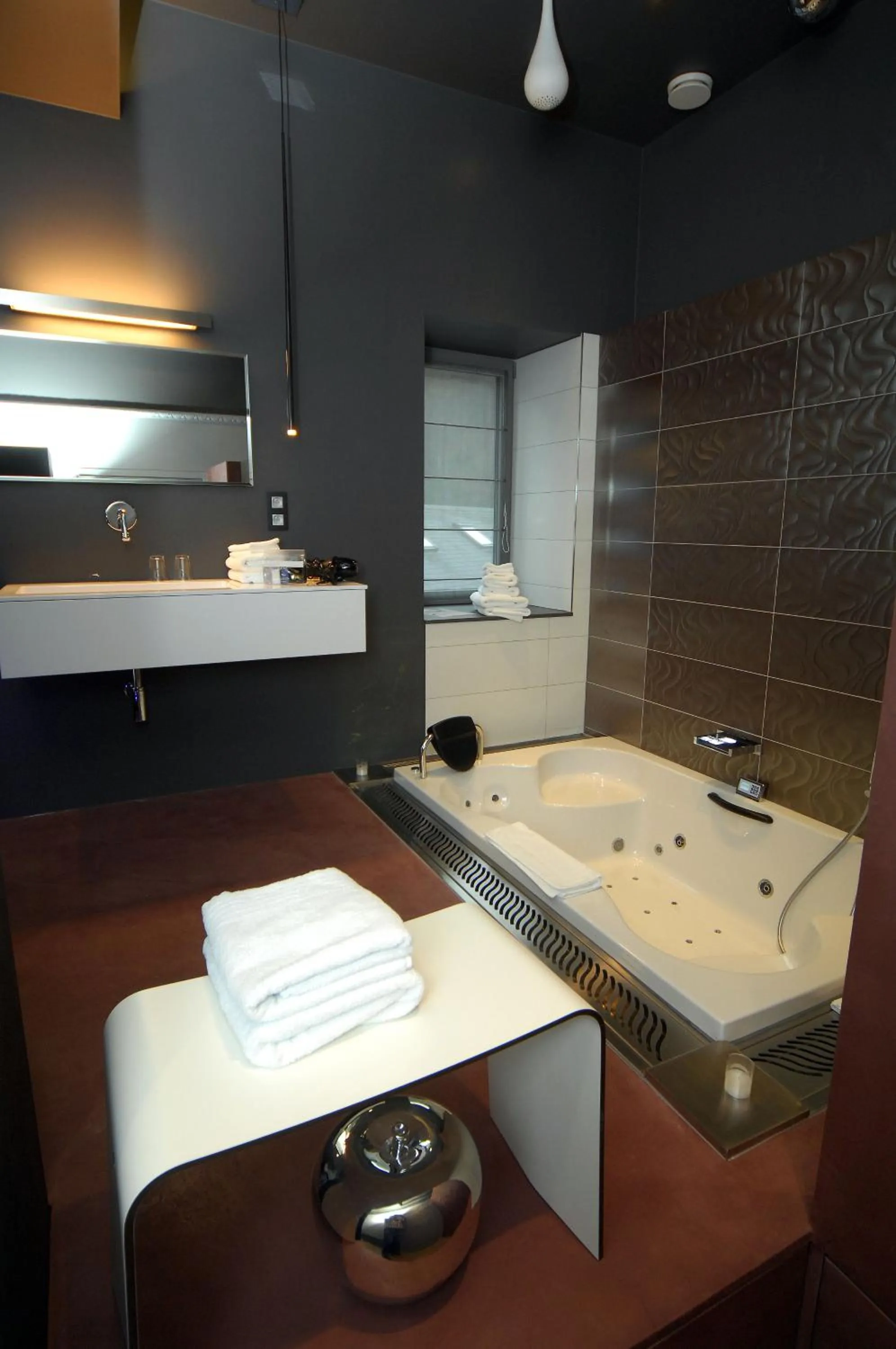 Bathroom in Hotel Saint-Amour