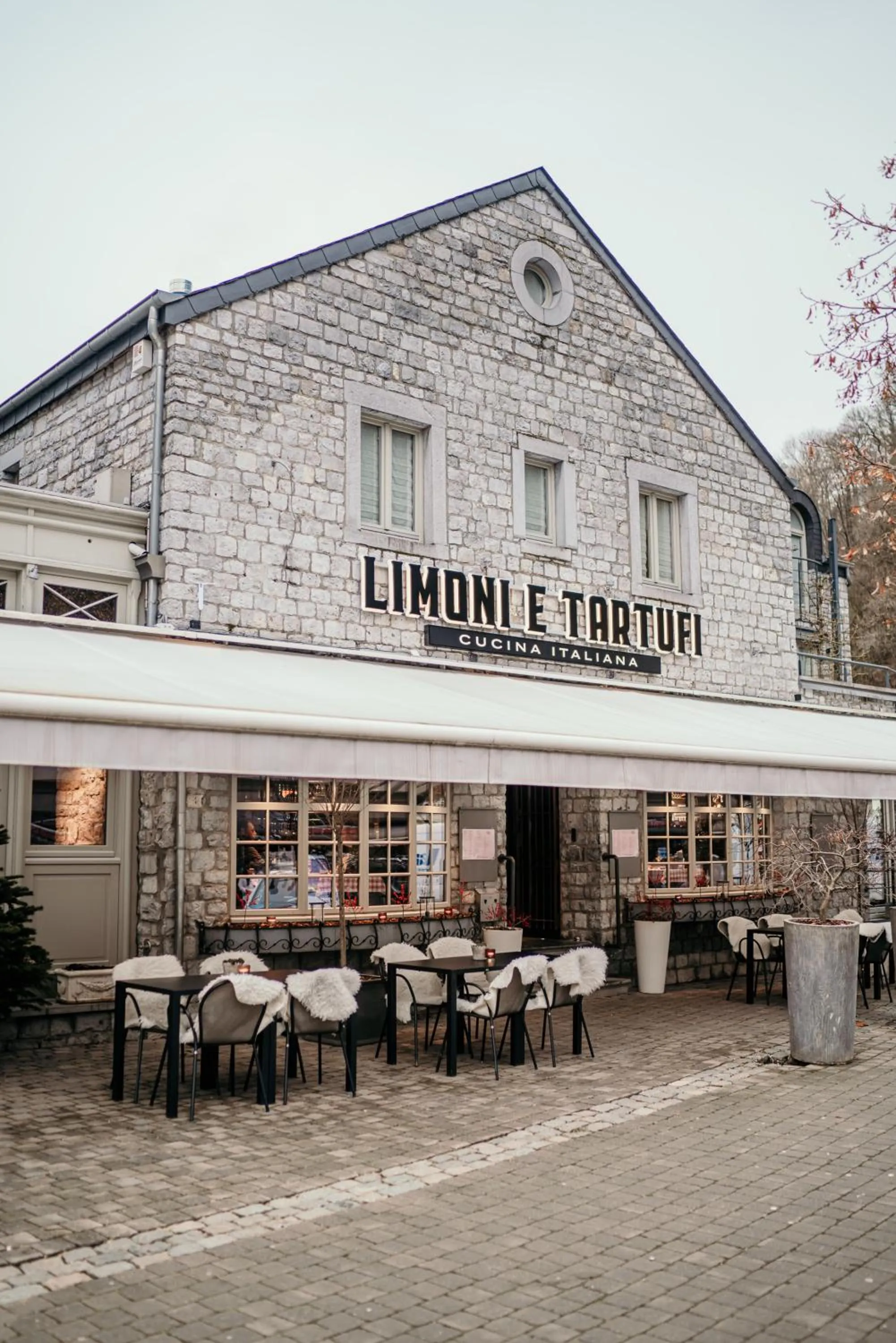 Property building in Hotel Saint-Amour