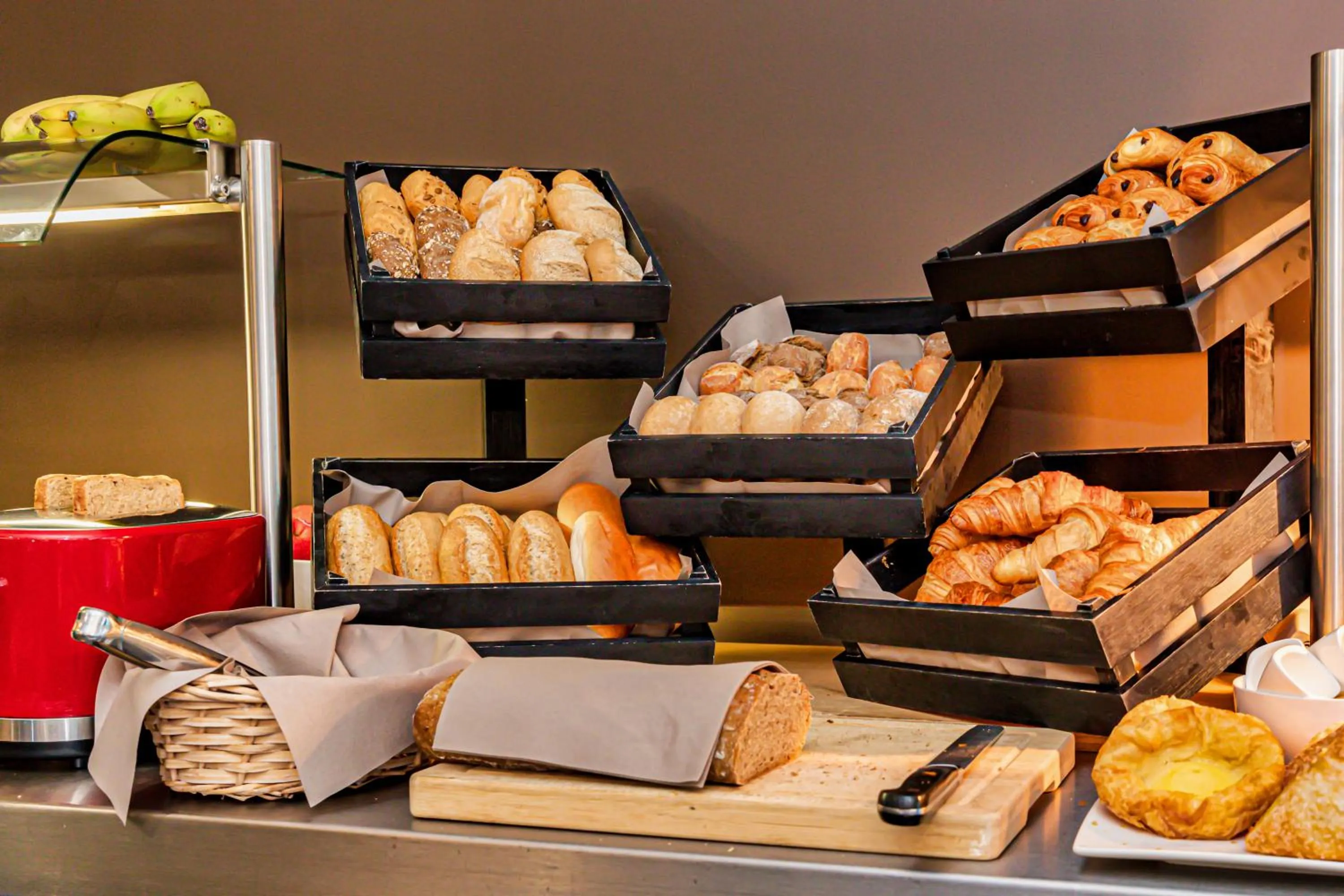 Breakfast in Mezzo Hotel & Business