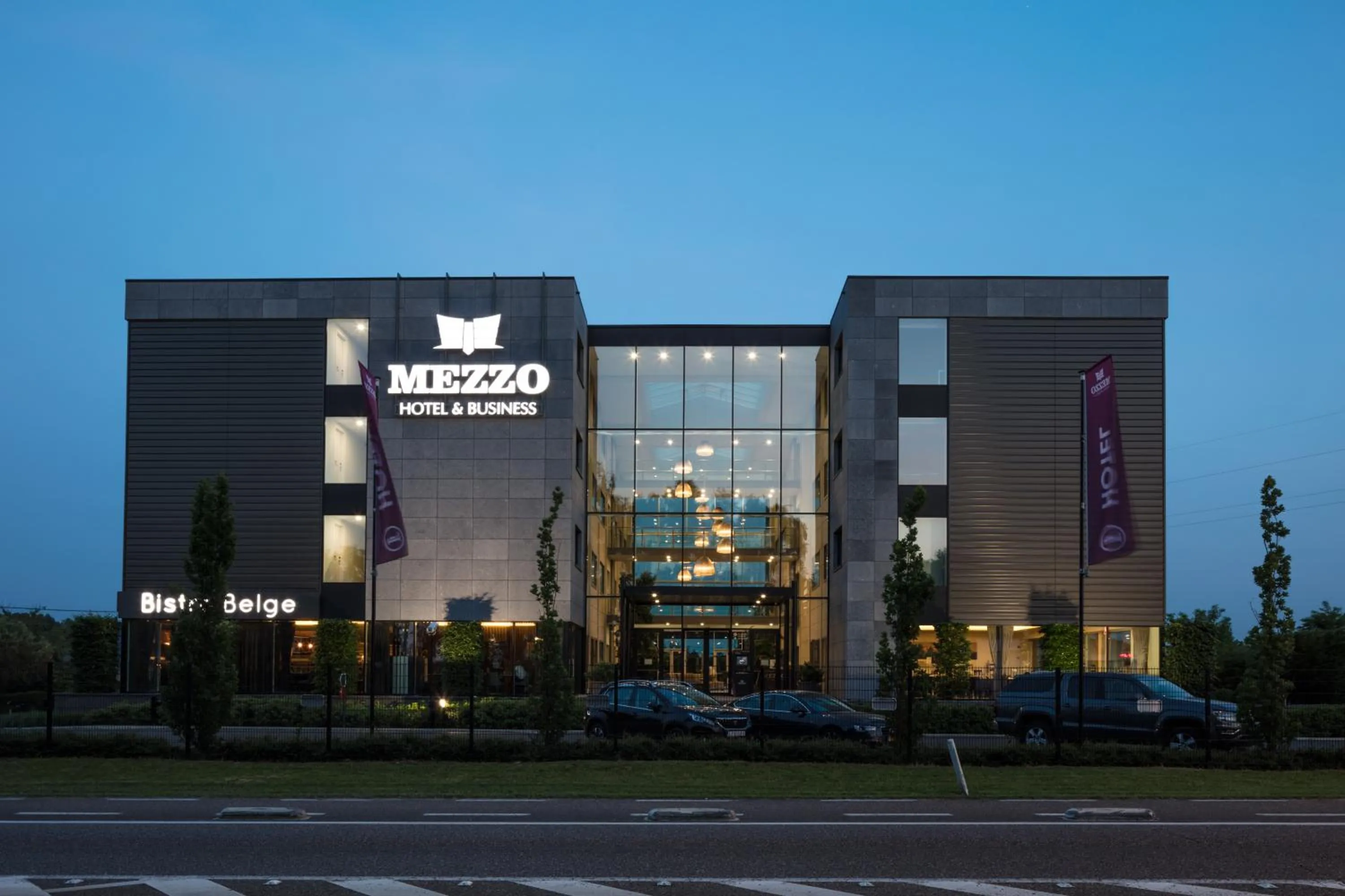 Facade/entrance in Mezzo Hotel & Business