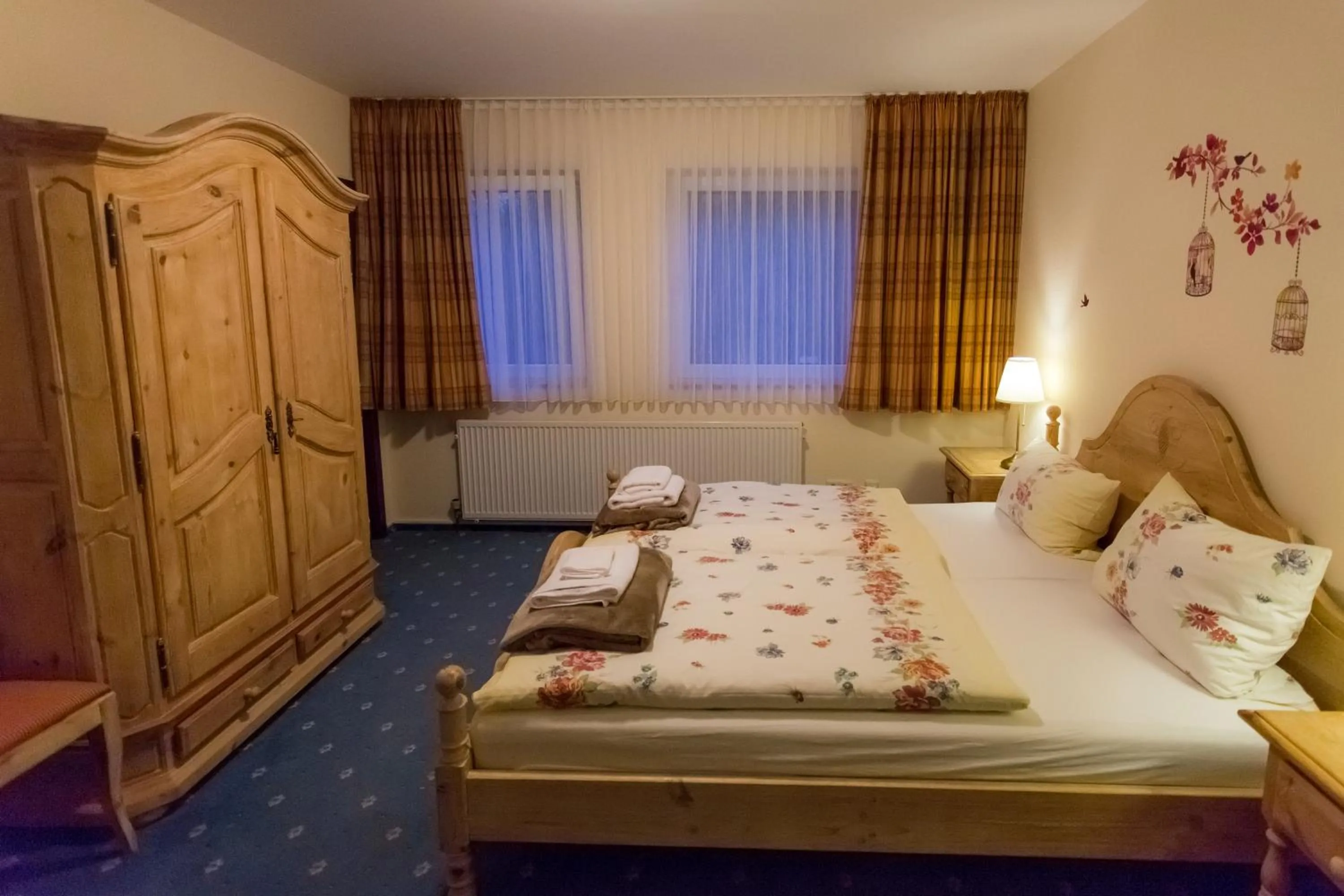 Photo of the whole room, Bed in Landgasthaus Zu den Erdfällen