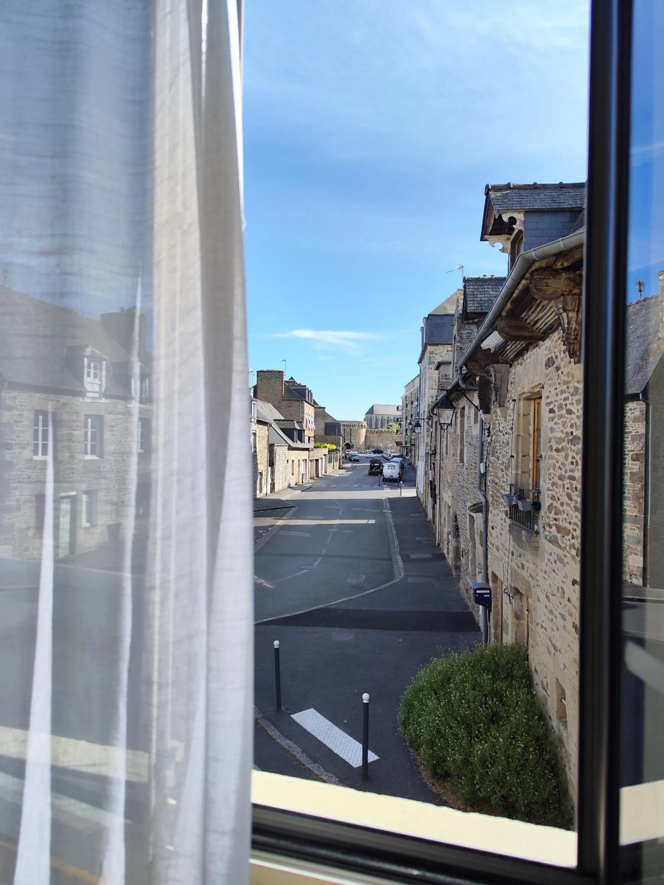 City view in Demeures & Châteaux - Hôtel de la porte Saint-Malo - DINAN