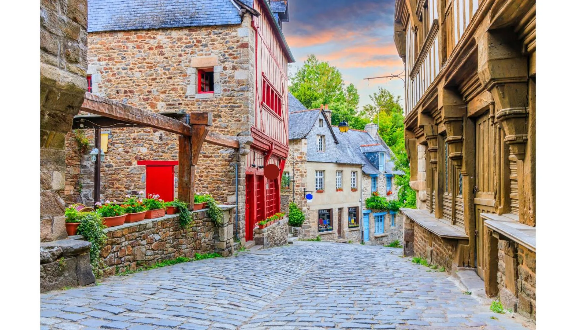 Natural landscape in Demeures & Châteaux - Hôtel de la porte Saint-Malo - DINAN