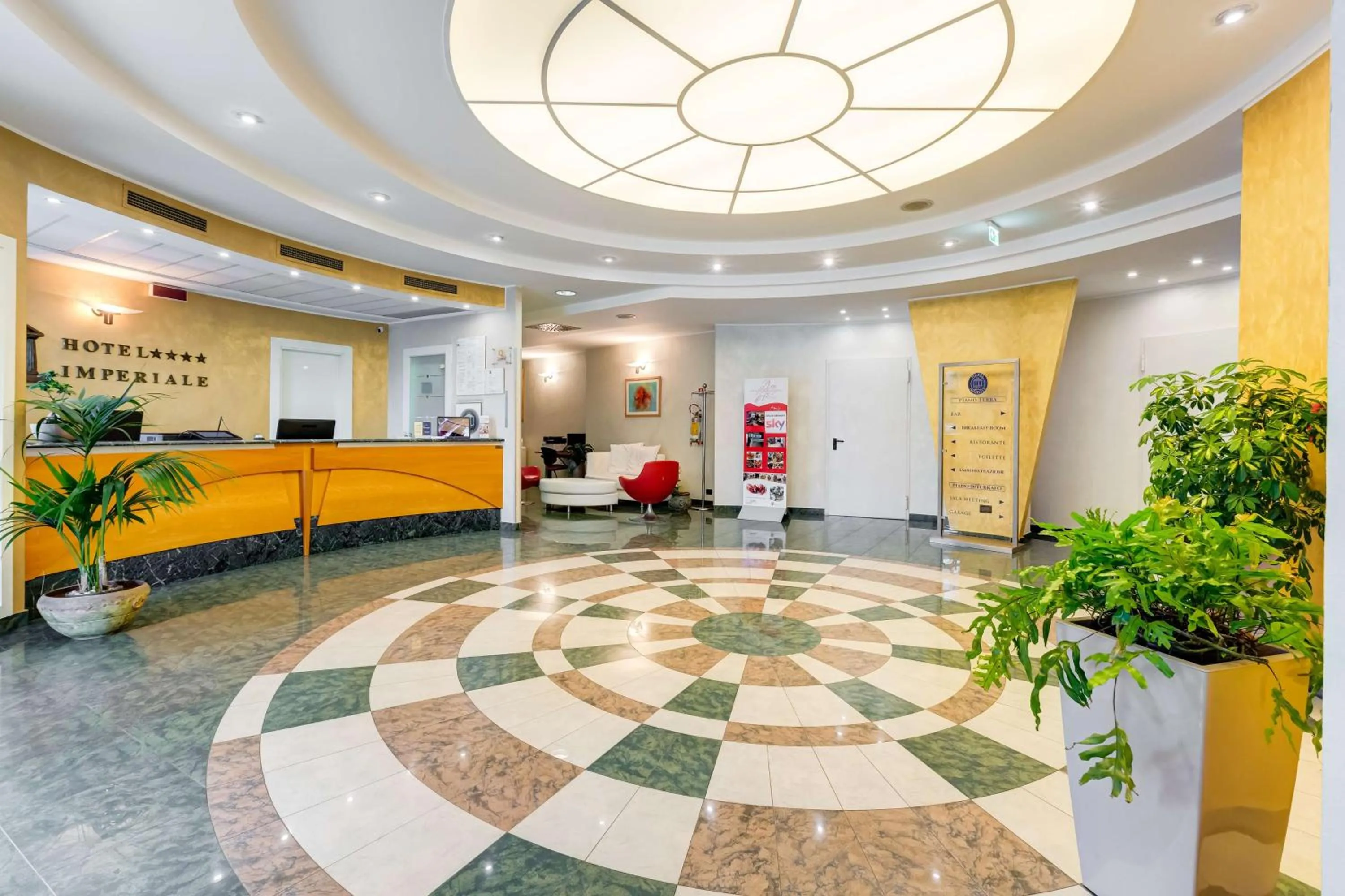 Lobby or reception in Best Western Hotel Imperiale