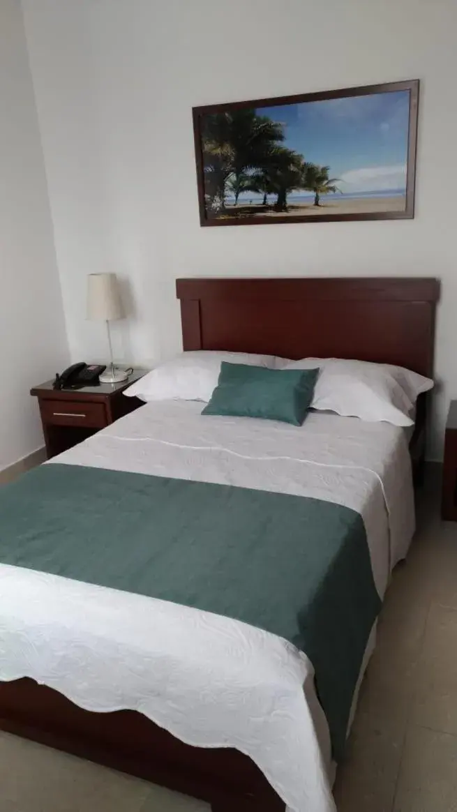 Single Room - single occupancy in Colon Plaza Hotel Single Room - single occupancy in Colon Plaza Hotel