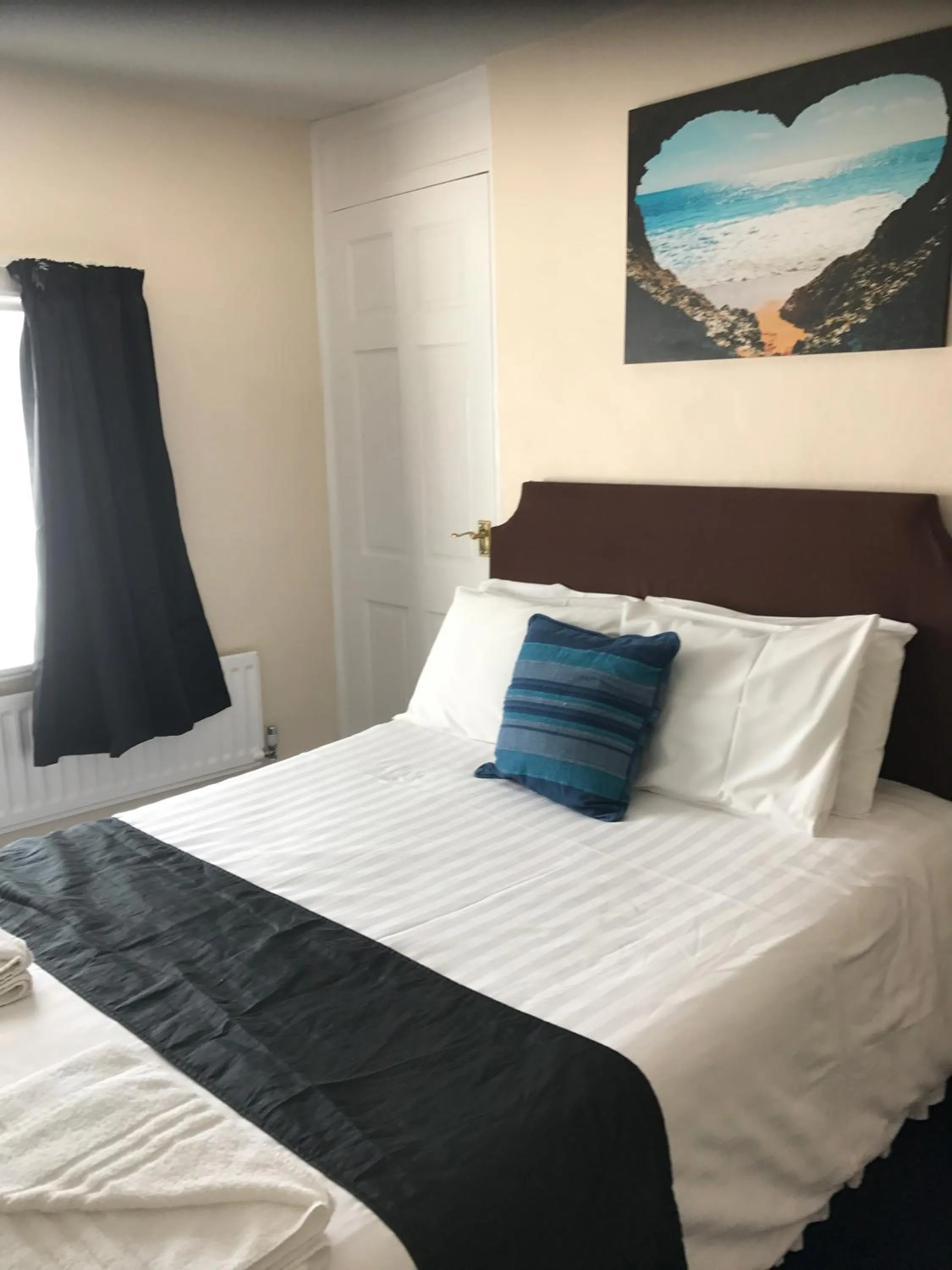 Bed in The Black Swan Inn