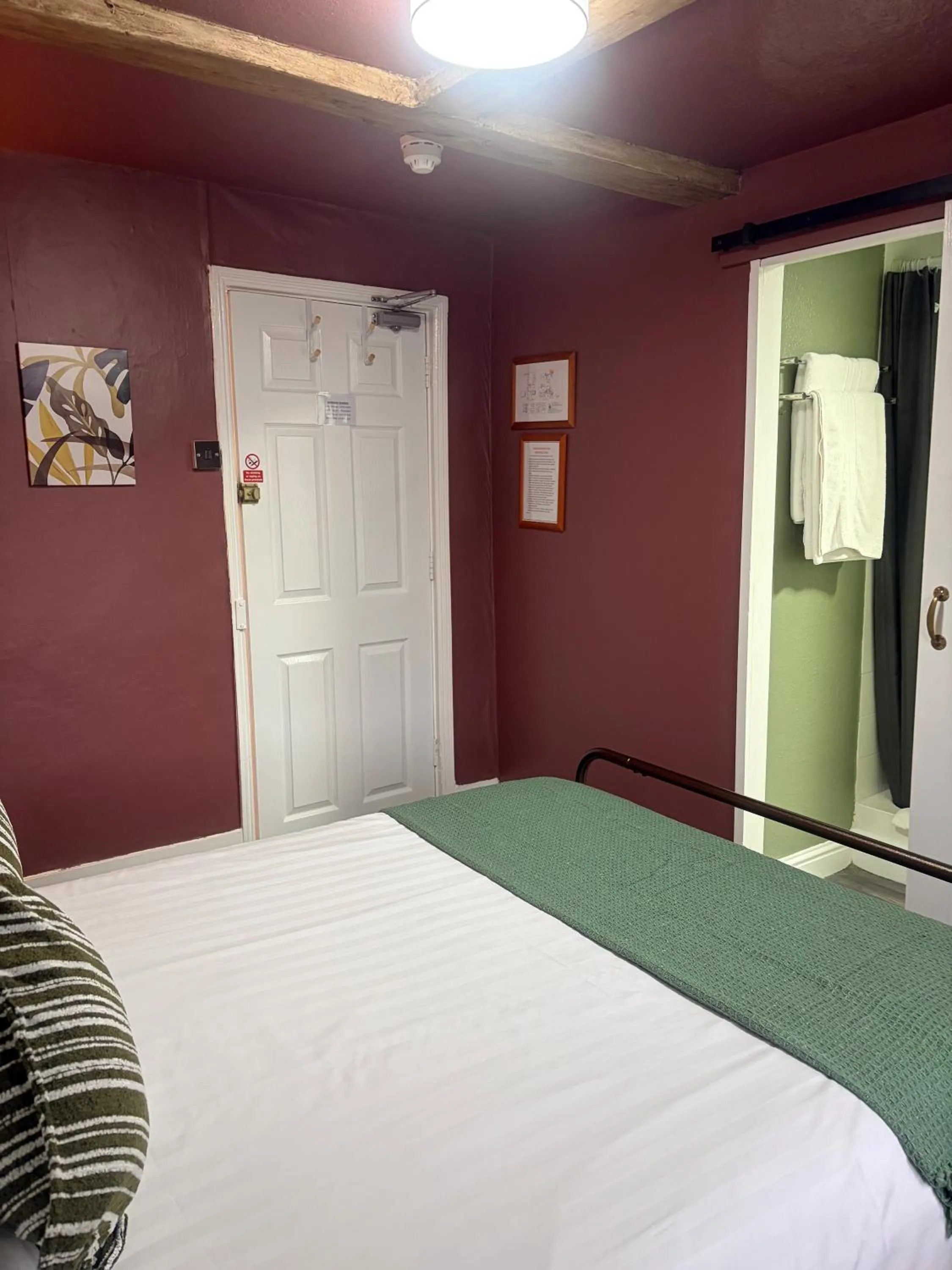 Bed in The Black Swan Inn