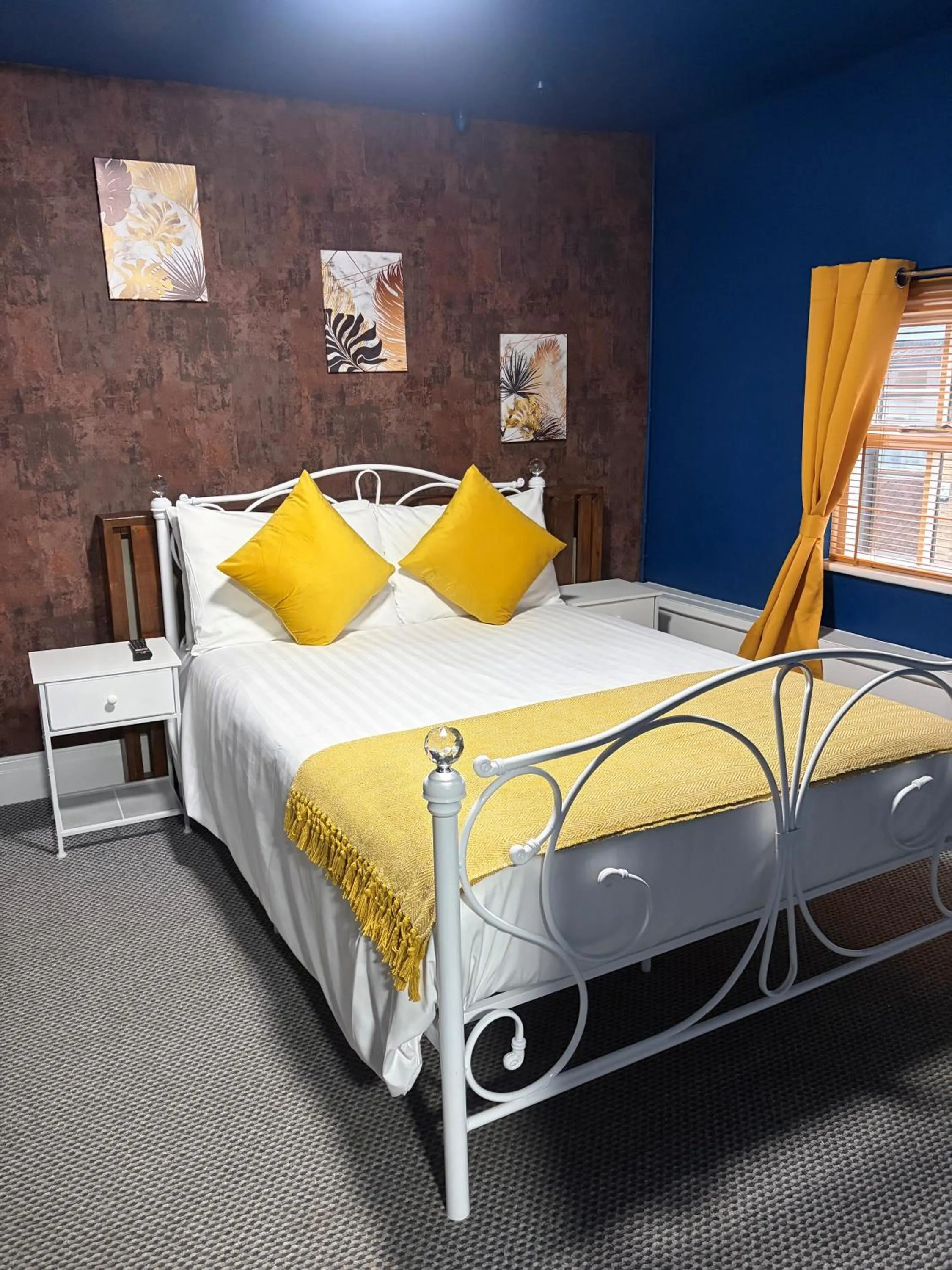 Bed in The Black Swan Inn