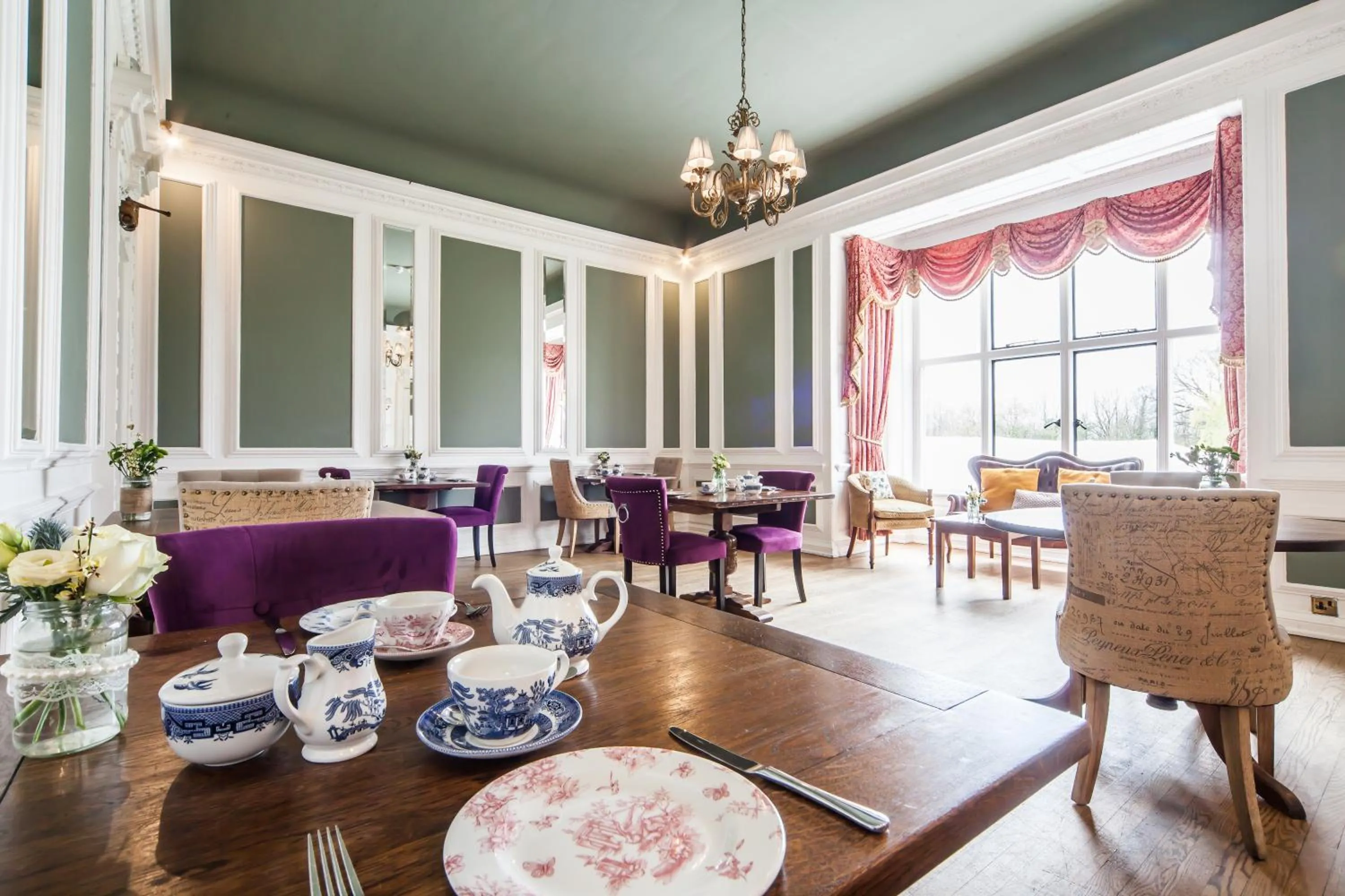 Restaurant/places to eat in The Manor at Bickley