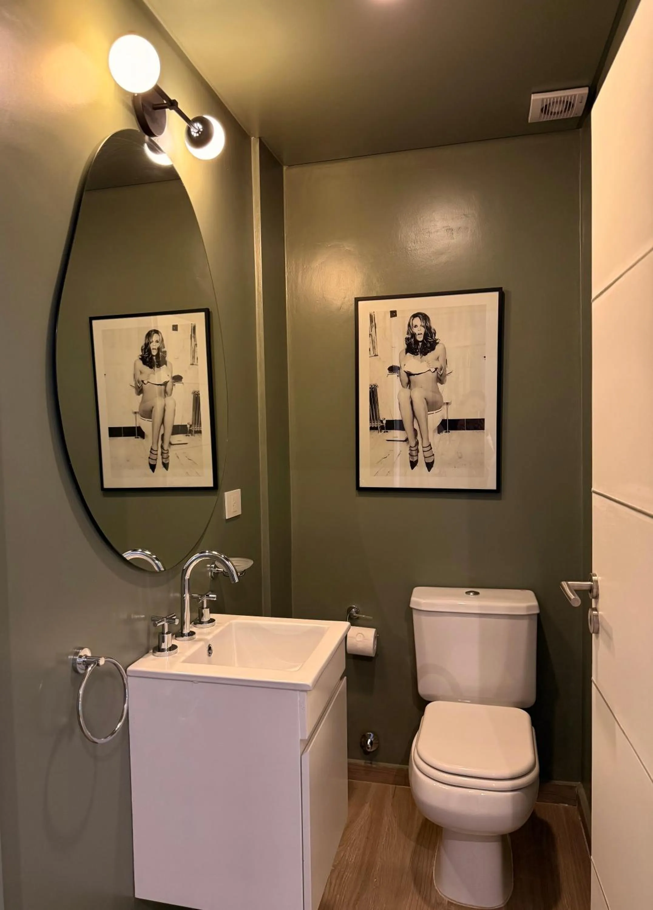 Bathroom in Sucre Suites