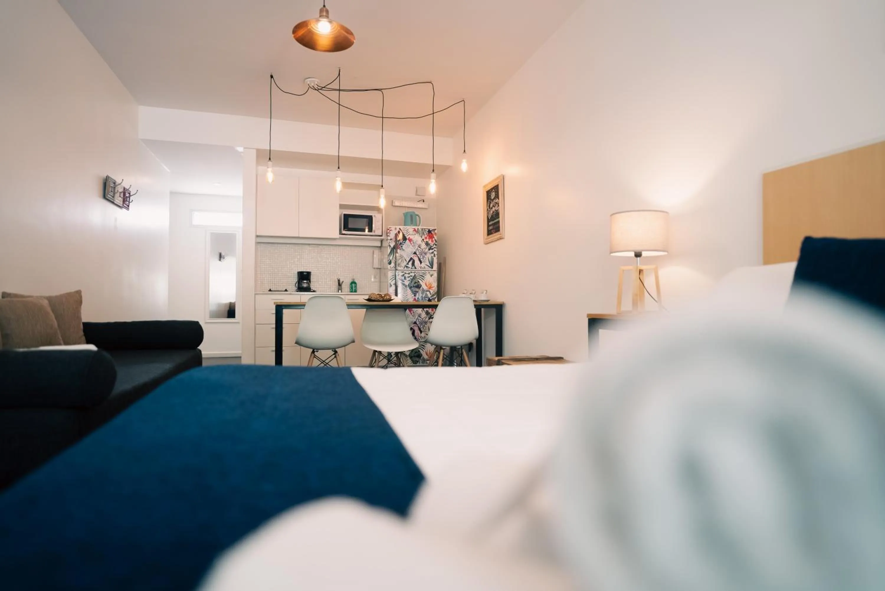 Photo of the whole room, Bed in Sucre Suites