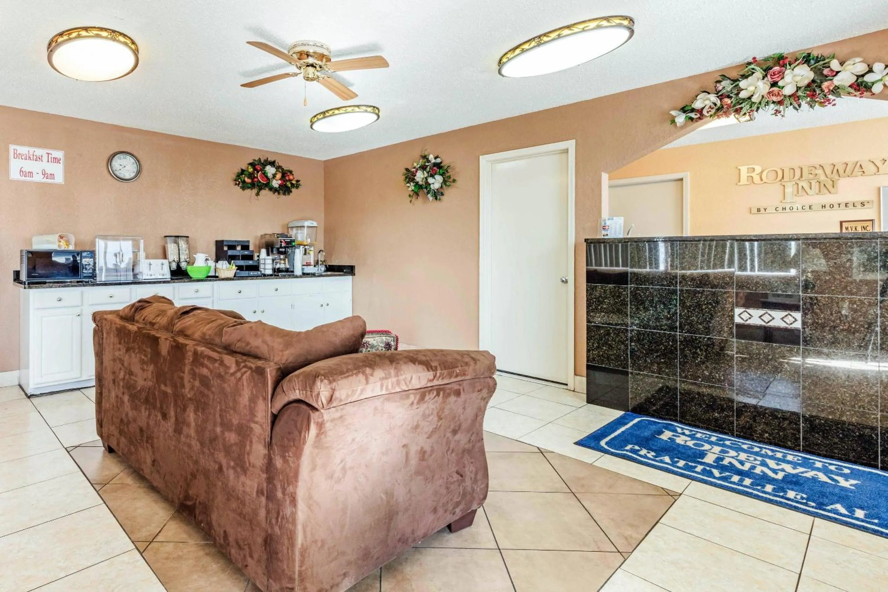 Lobby or reception in Rodeway Inn Prattville I-65