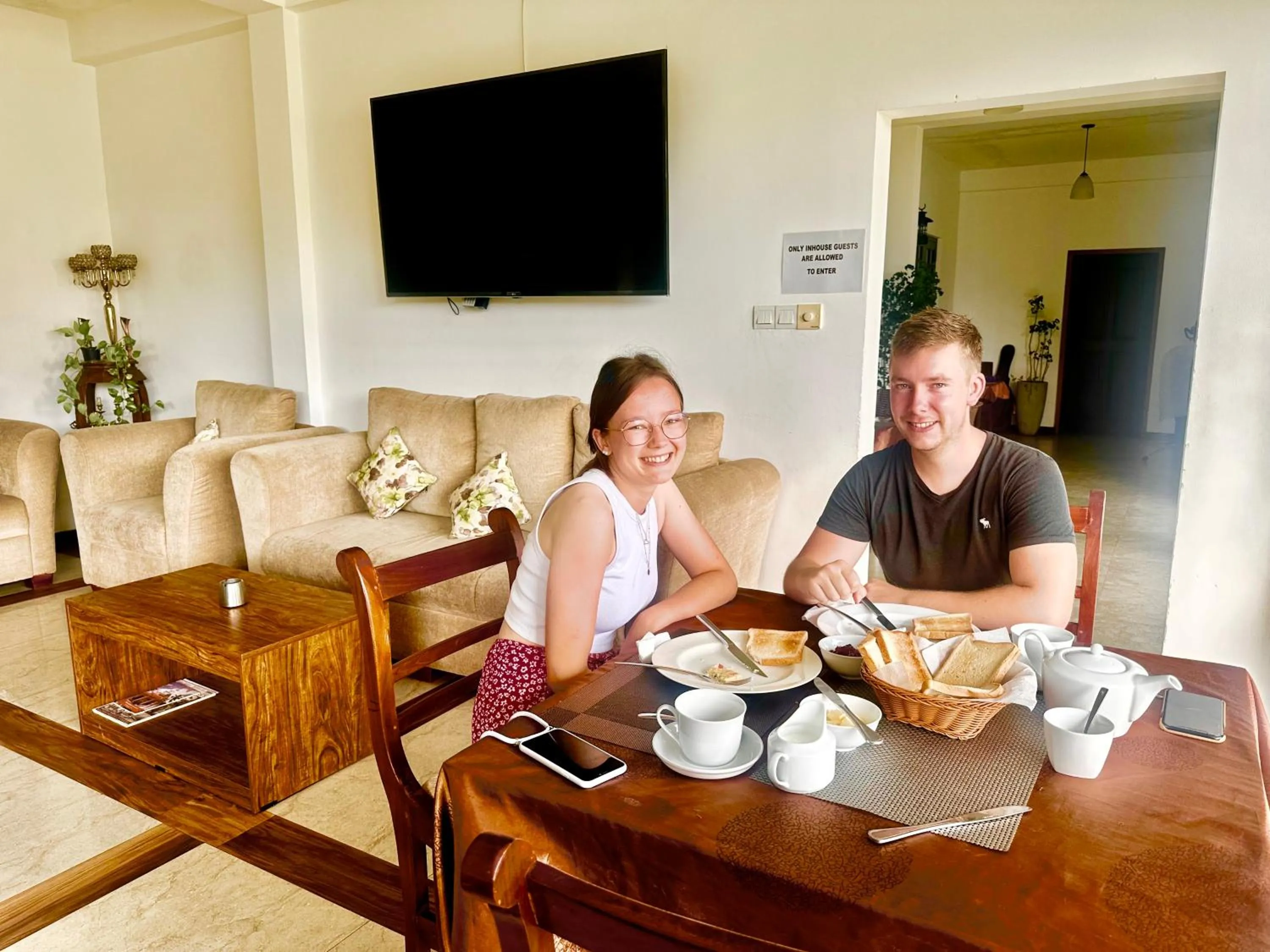 St CLAIRE'S GREEN Negombo Hotel & Hostels