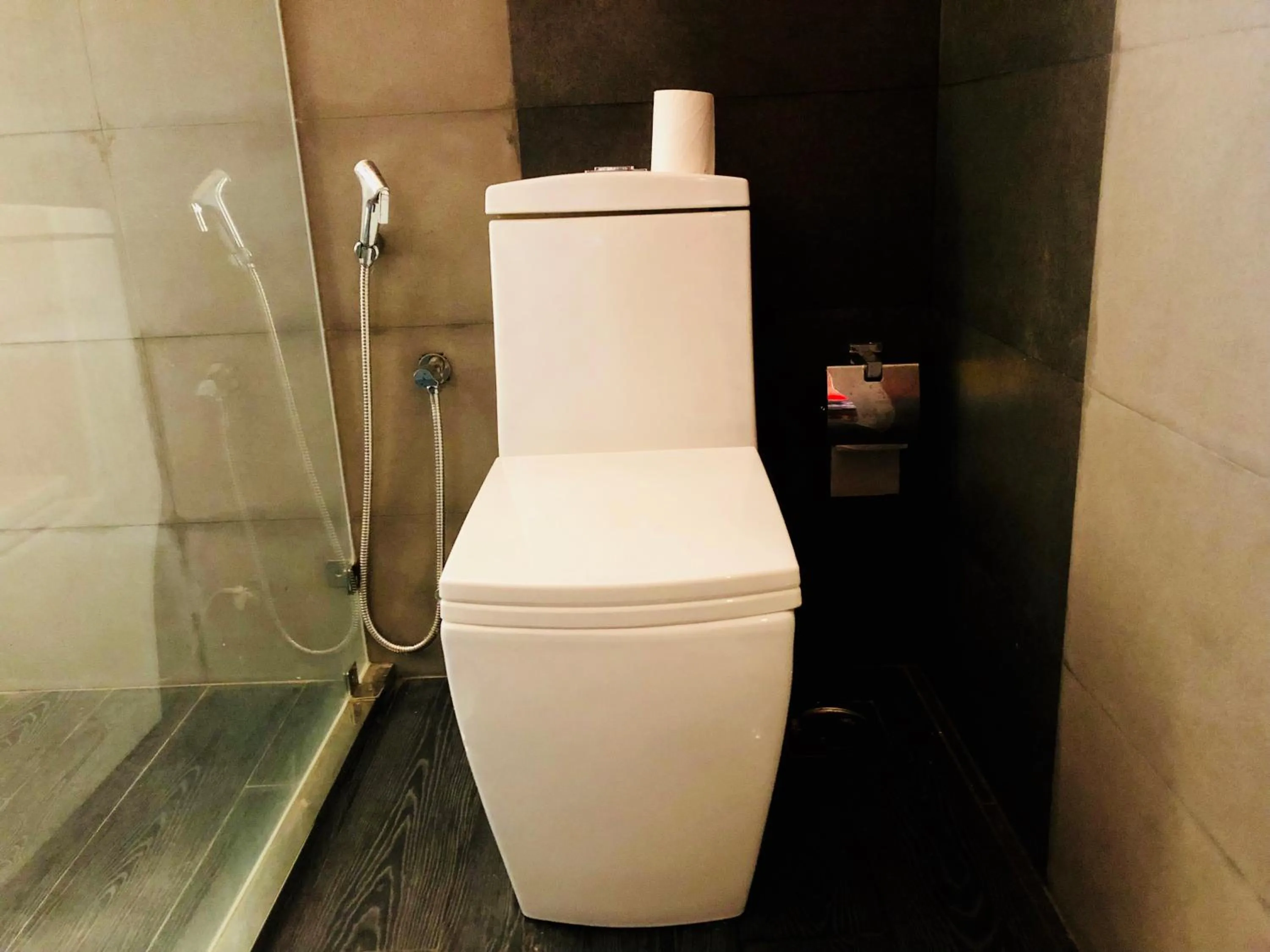 Bathroom in St CLAIRE'S GREEN Negombo Hotel & Hostels