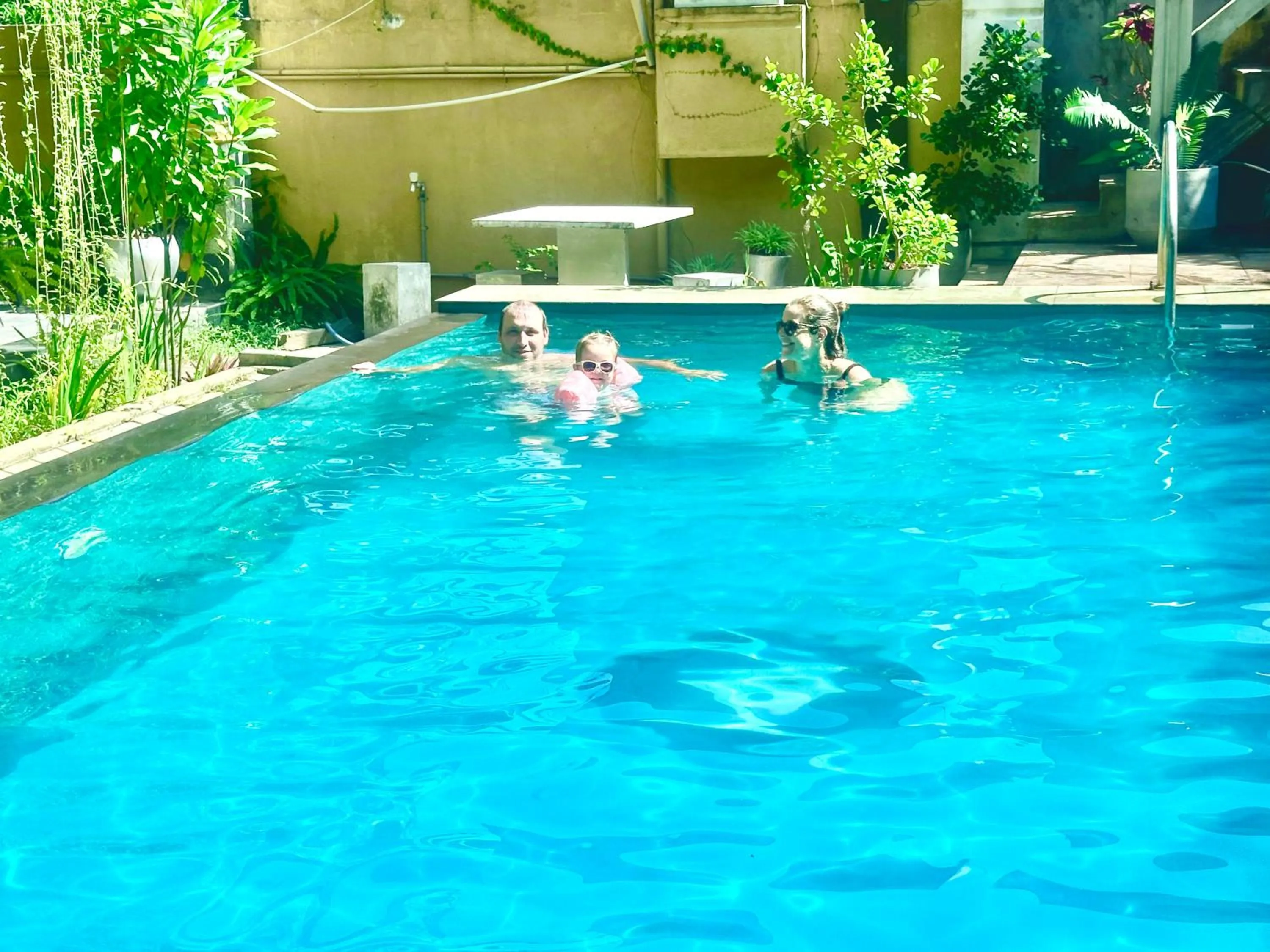 St CLAIRE'S GREEN Negombo Hotel & Hostels