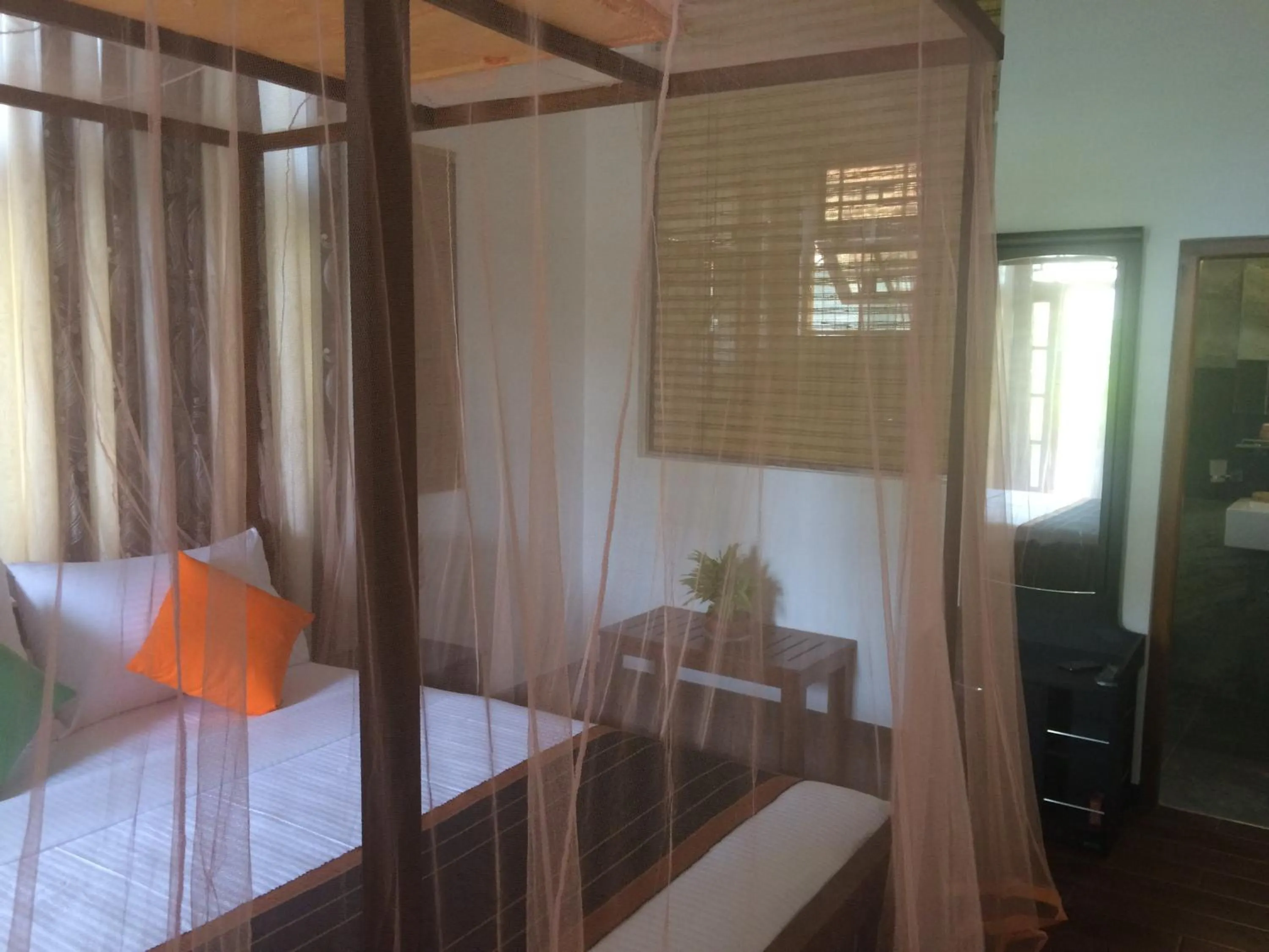 Bed in St CLAIRE'S GREEN Negombo Hotel & Hostels