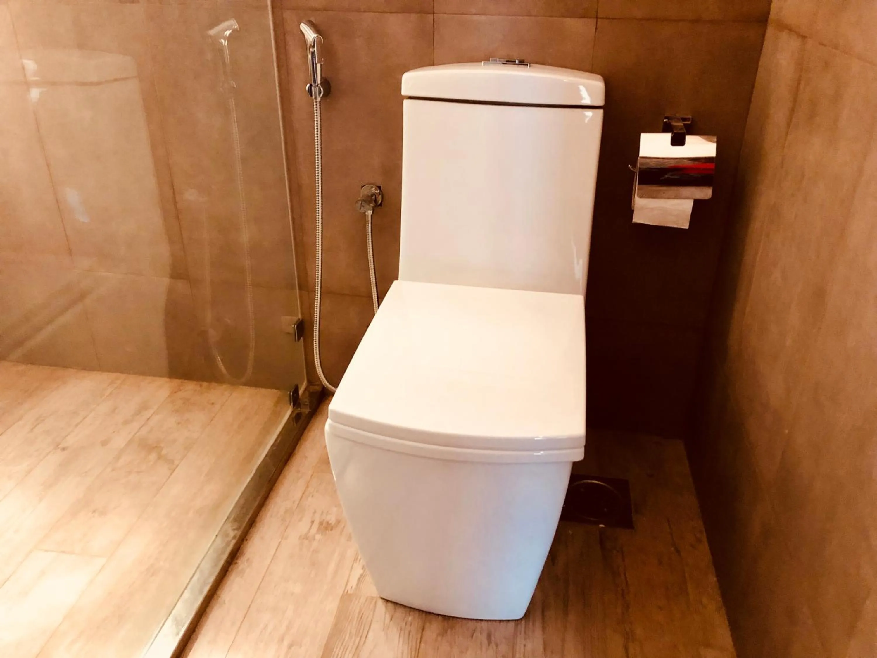 Bathroom in St CLAIRE'S GREEN Negombo Hotel & Hostels