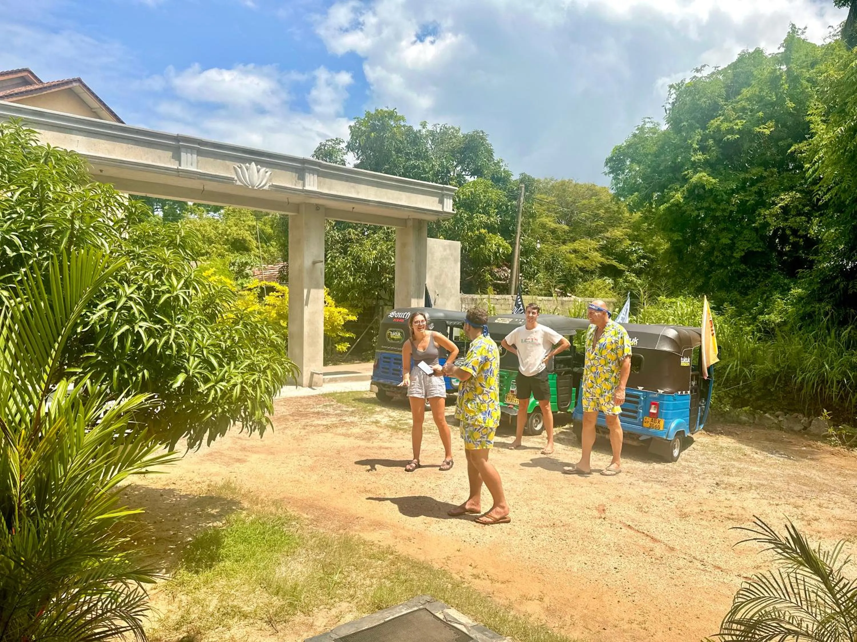 St CLAIRE'S GREEN Negombo Hotel & Hostels