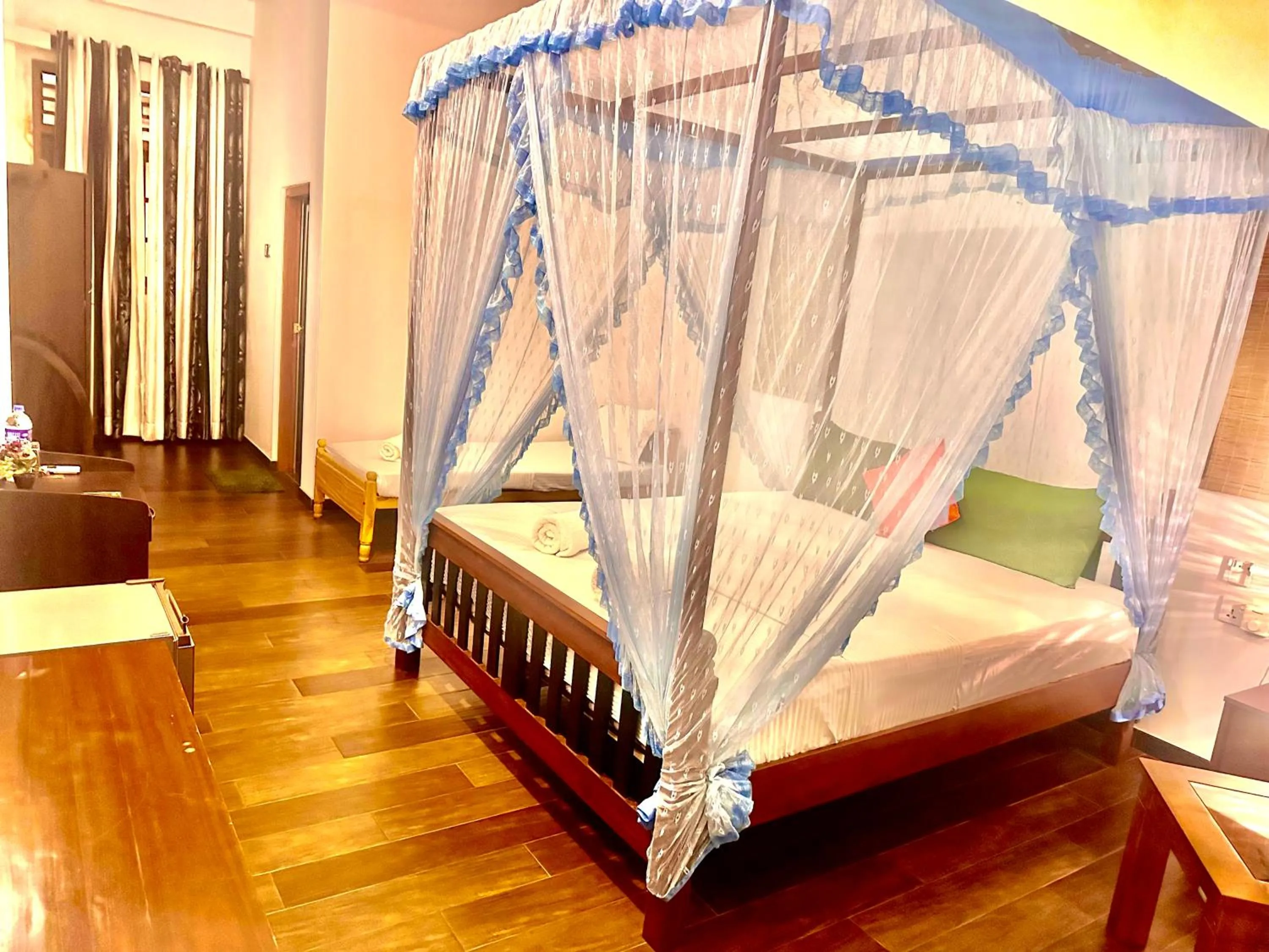 Bed in St CLAIRE'S GREEN Negombo Hotel & Hostels