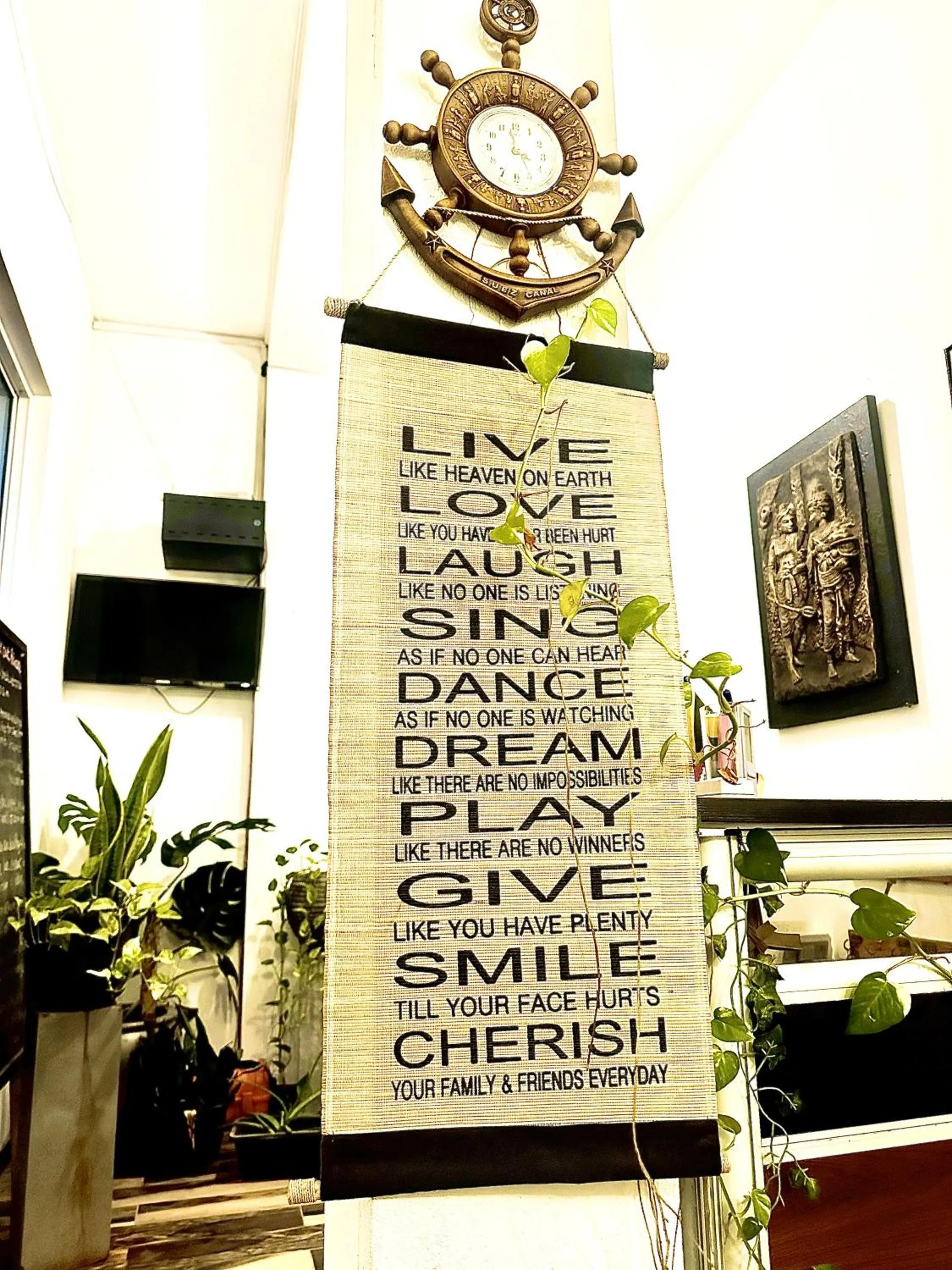 St CLAIRE'S GREEN Negombo Hotel & Hostels