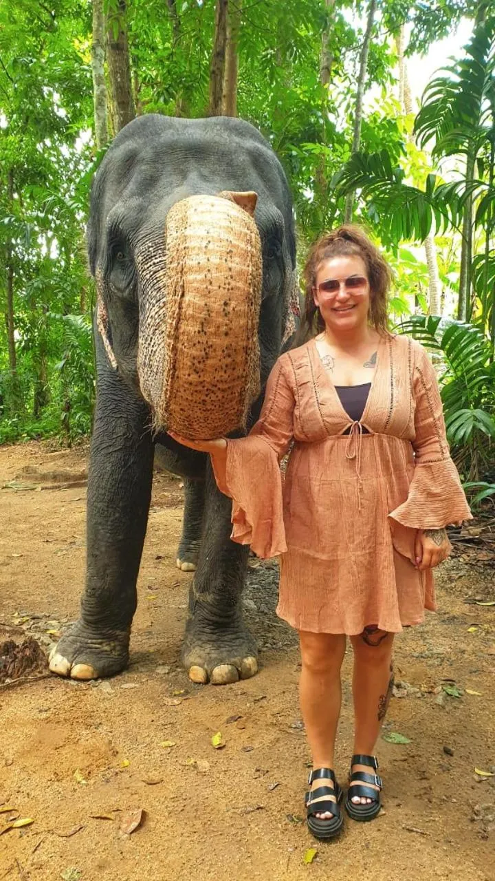 St CLAIRE'S GREEN Negombo Hotel & Hostels