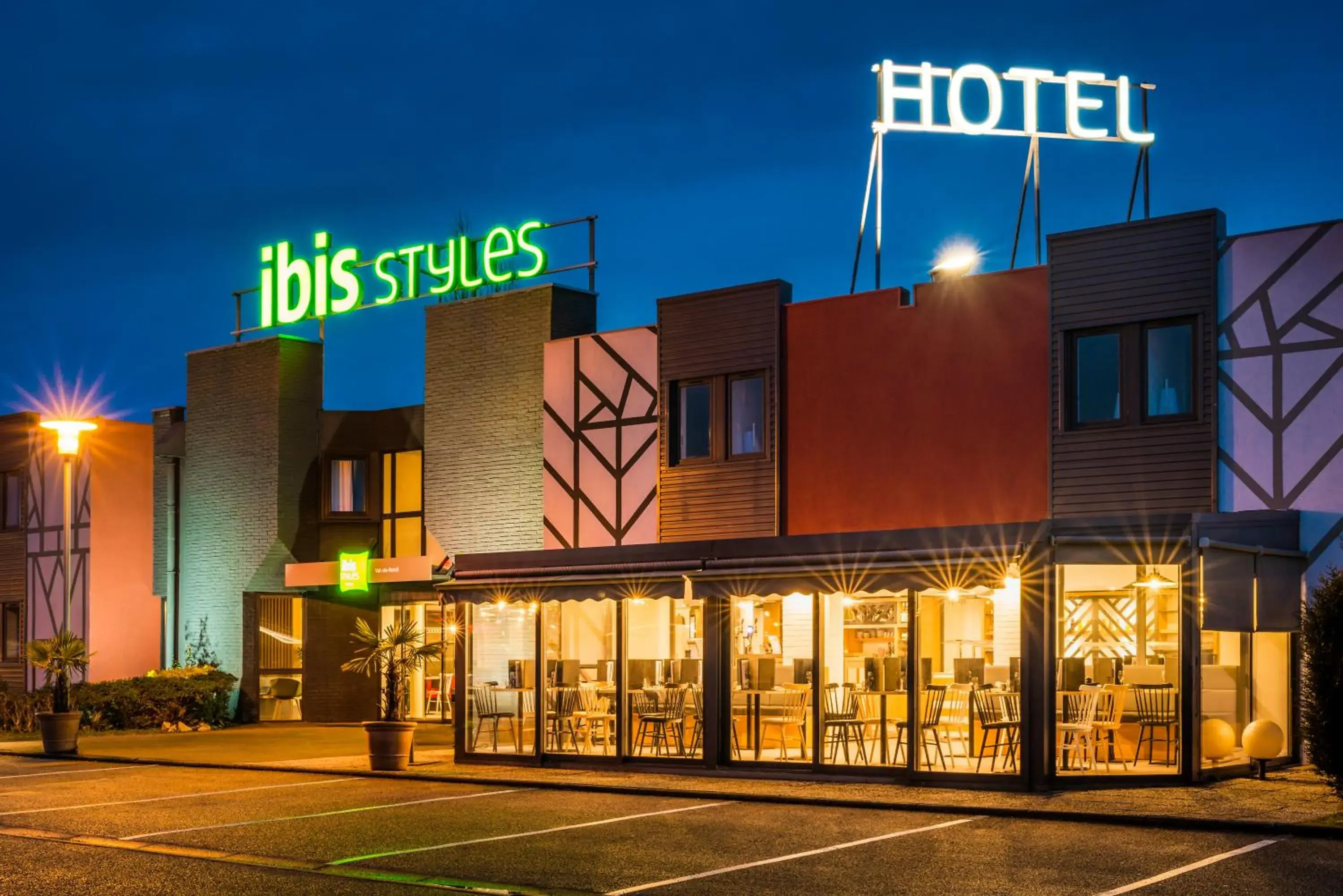 Restaurant/places to eat in ibis Styles Rouen Val De Reuil Restaurant/places to eat in ibis Styles Rouen Val De Reuil