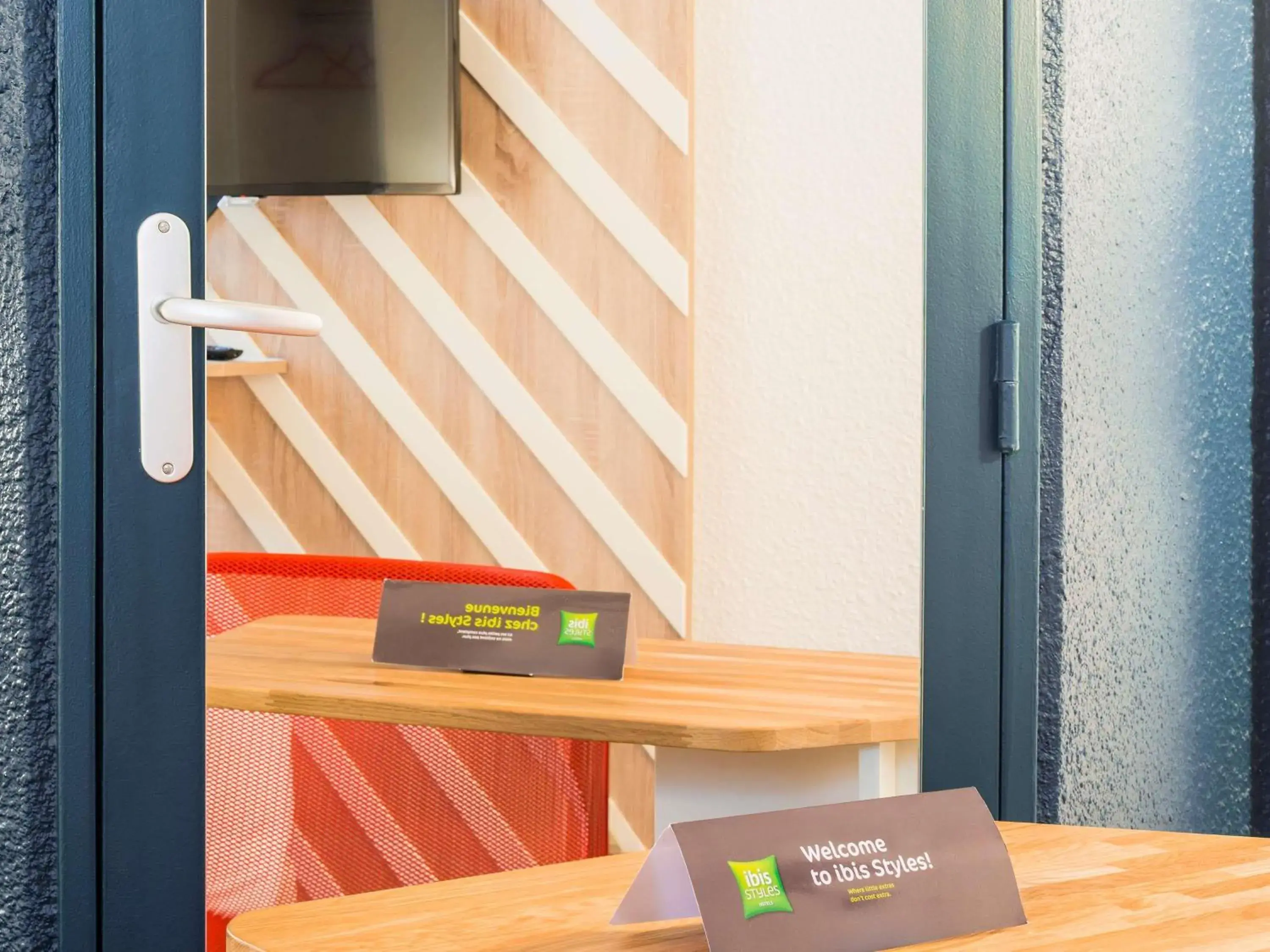 Bedroom in ibis Styles Rouen Val De Reuil Bedroom in ibis Styles Rouen Val De Reuil