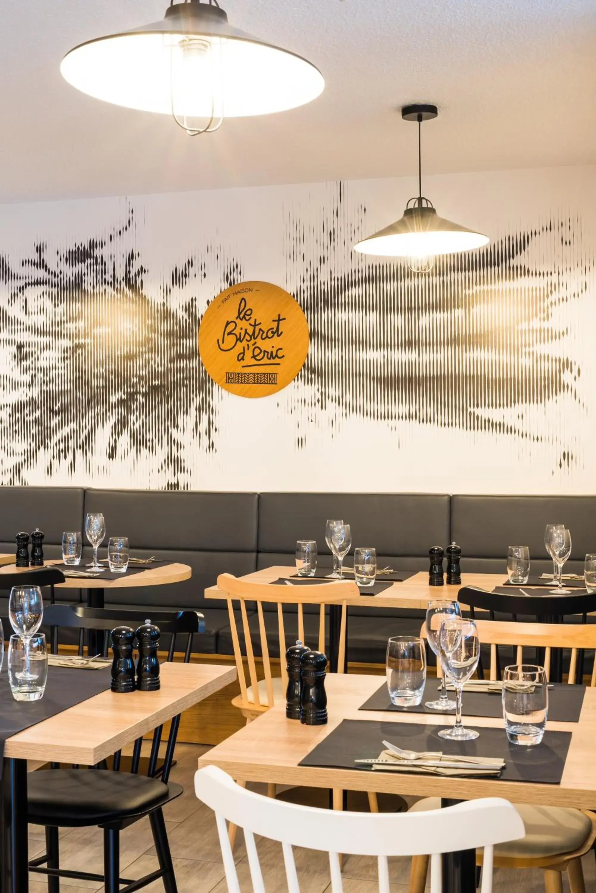 Restaurant/places to eat in ibis Styles Rouen Val De Reuil Restaurant/places to eat in ibis Styles Rouen Val De Reuil