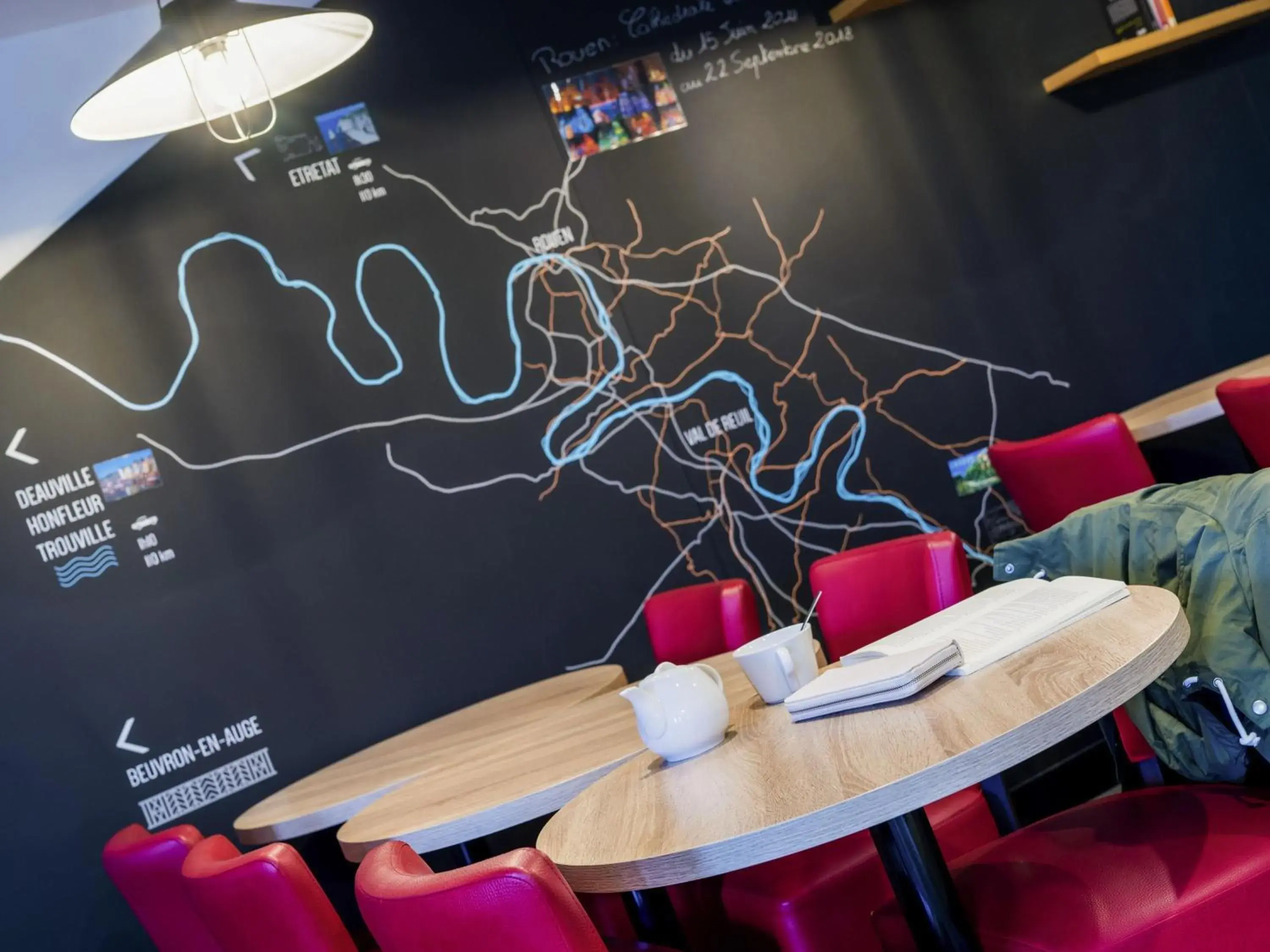 Restaurant/places to eat in ibis Styles Rouen Val De Reuil Restaurant/places to eat in ibis Styles Rouen Val De Reuil