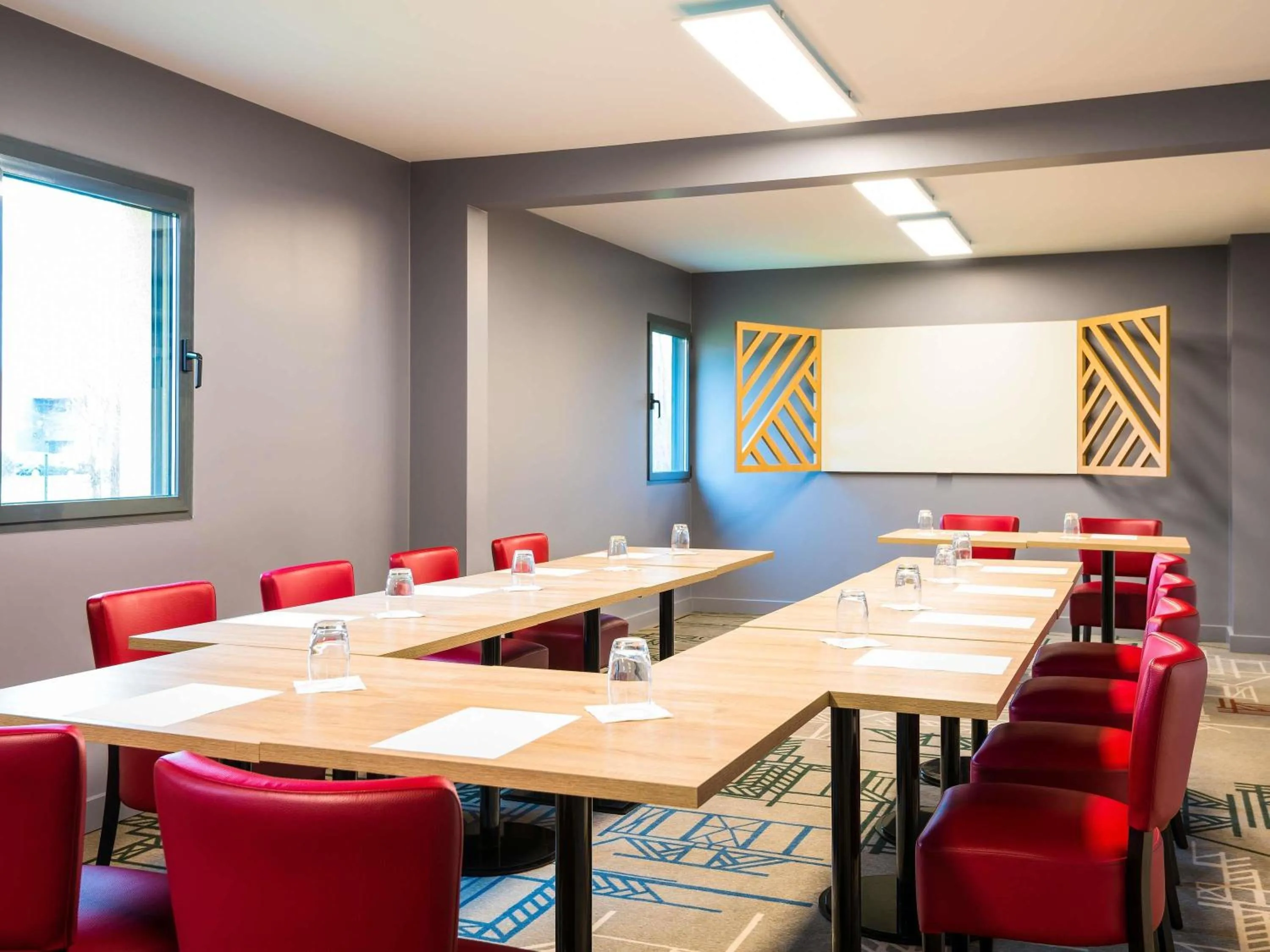 Meeting/conference room in ibis Styles Rouen Val De Reuil