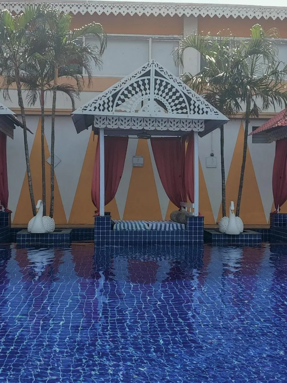 Swimming pool in Viceroy Beach And Spa Resort