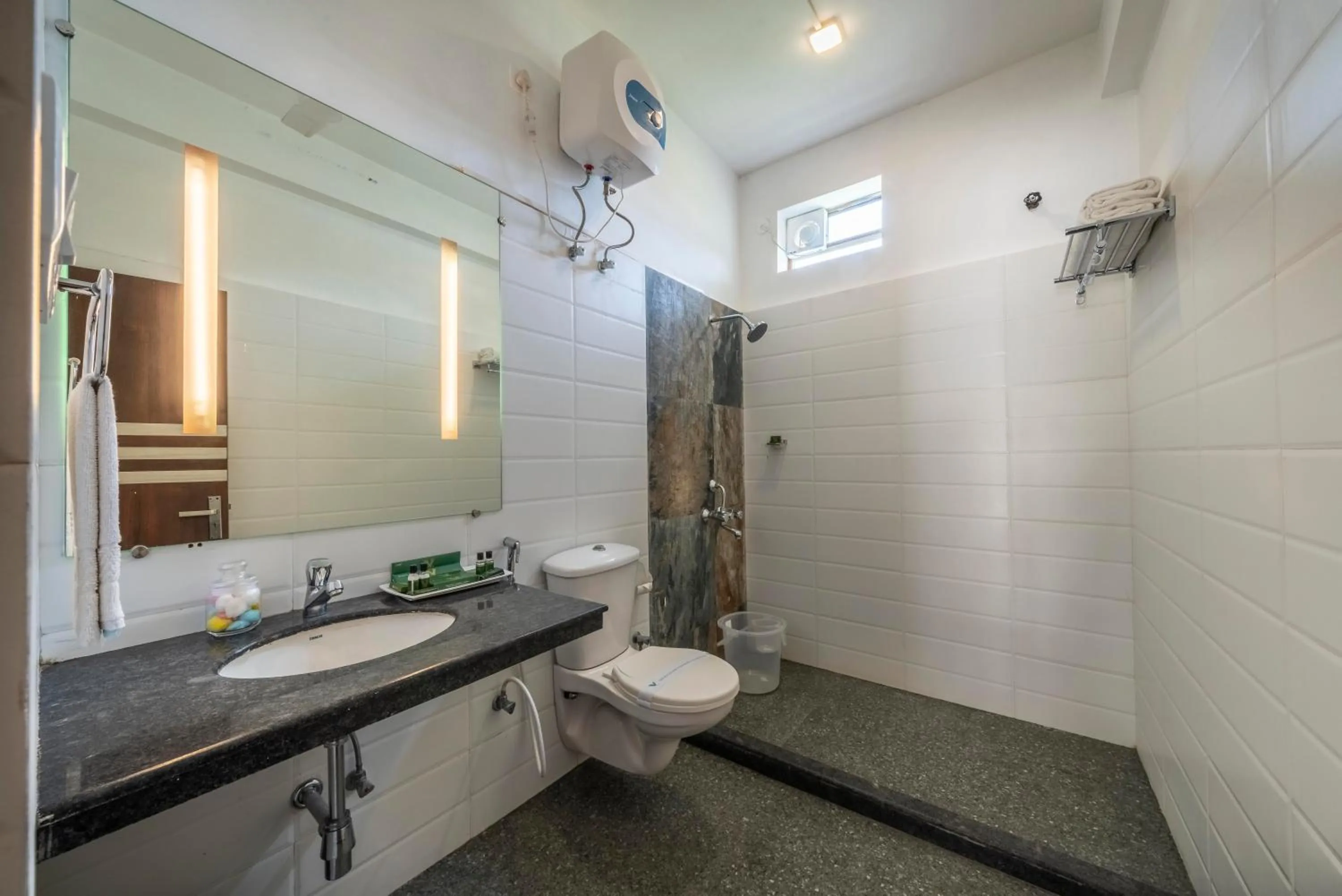 Bathroom in Viceroy Beach And Spa Resort